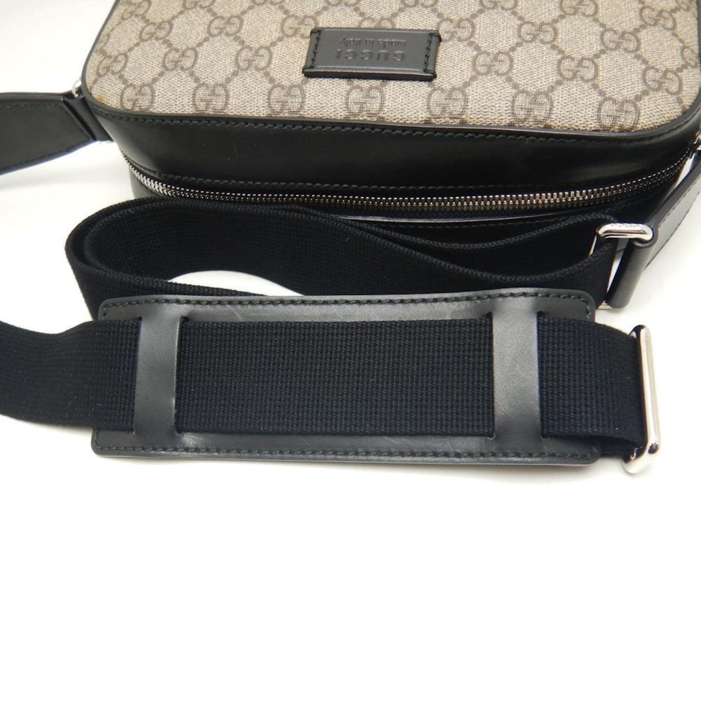 Gucci Beige Black Gg Supreme Canvas Shoulder Bag