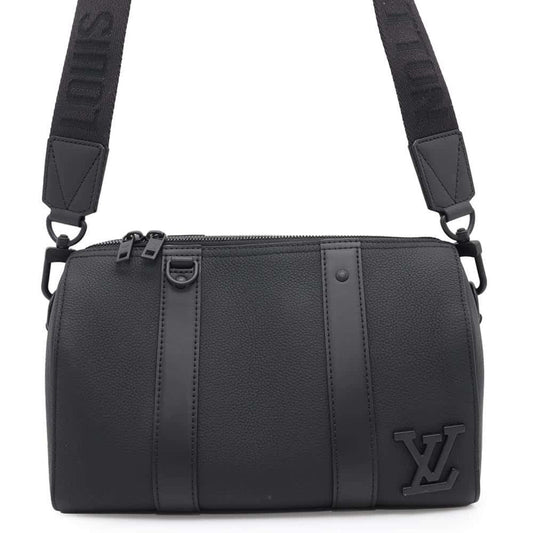 Louis Vuitton Black Noir Shoulder Bag ()