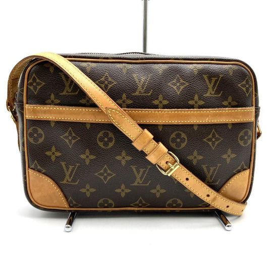 Louis Vuitton Brown Monogram Shoulder Bag ()