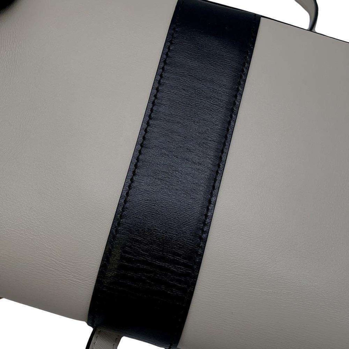 Gucci White Leather Shoulder Bag