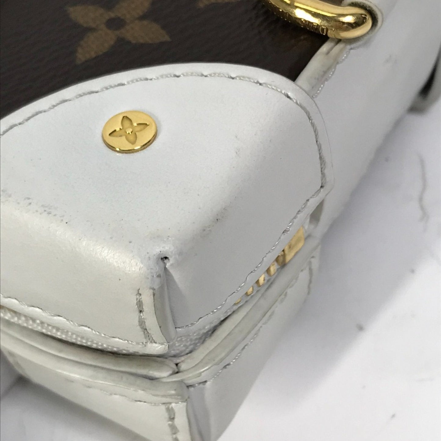 Louis Vuitton White Leather Shoulder Bag
