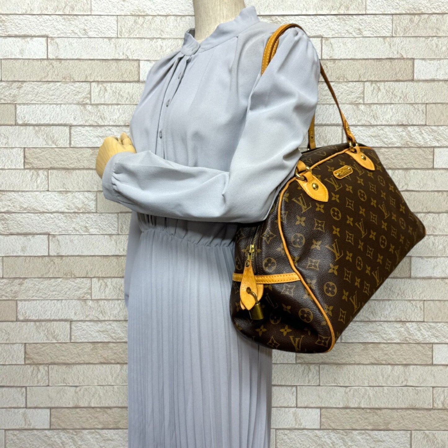 Louis Vuitton Brown Monogram Canvas Shoulder Bag