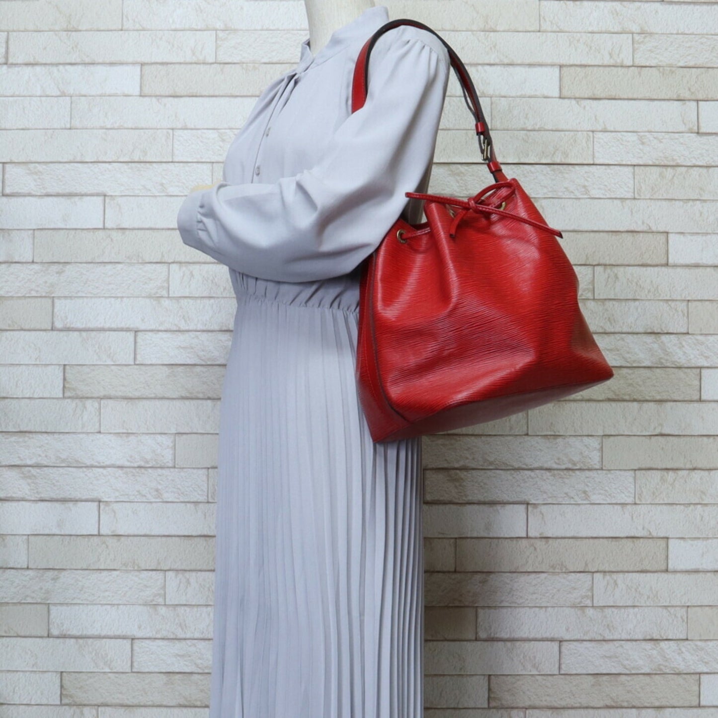 Louis Vuitton Epi Red Color Epi Leather Shoulder Bag
