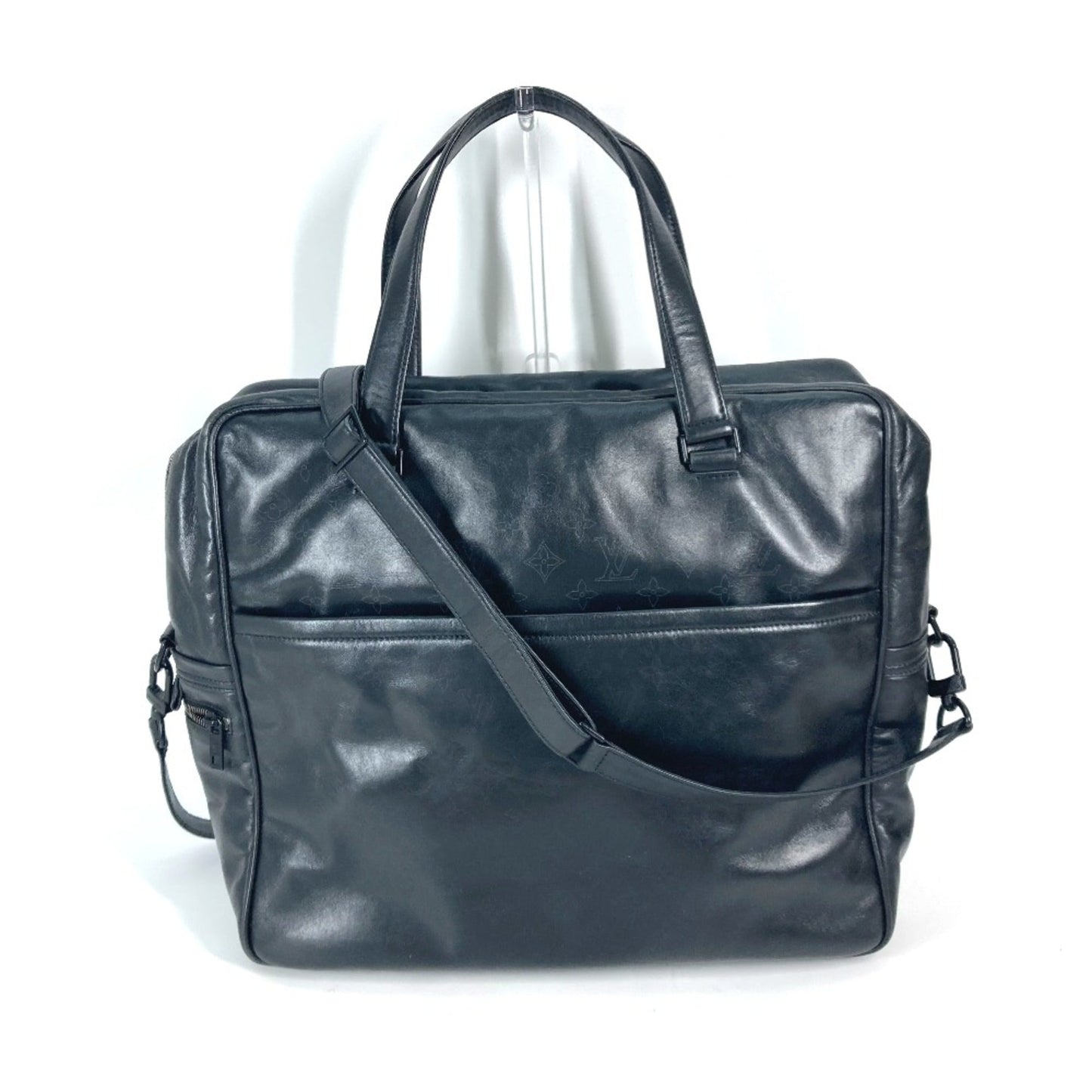 Louis Vuitton Black Leather Shoulder Bag ()