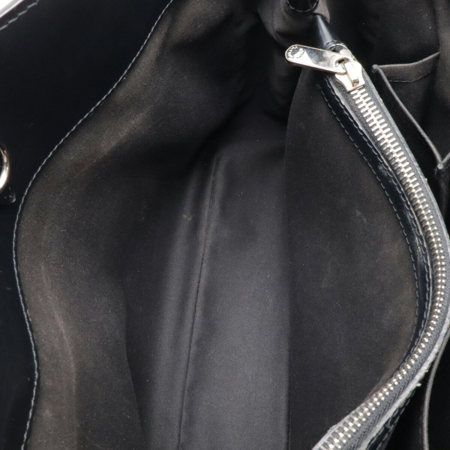 Louis Vuitton Black Noir Epi Leather Handbag Shoulder Bag