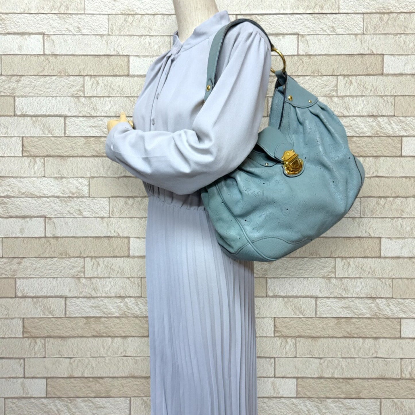 Louis Vuitton Blue Blue Ciel Mahina Leather Monogram Shoulder Bag