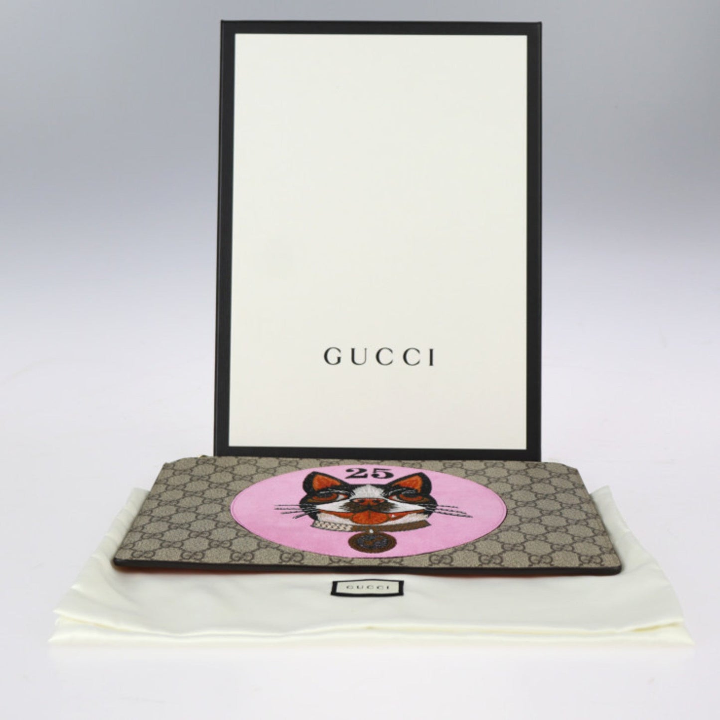 Gucci Beige Multi-Color Red Color Gg Supreme Clutch Bag