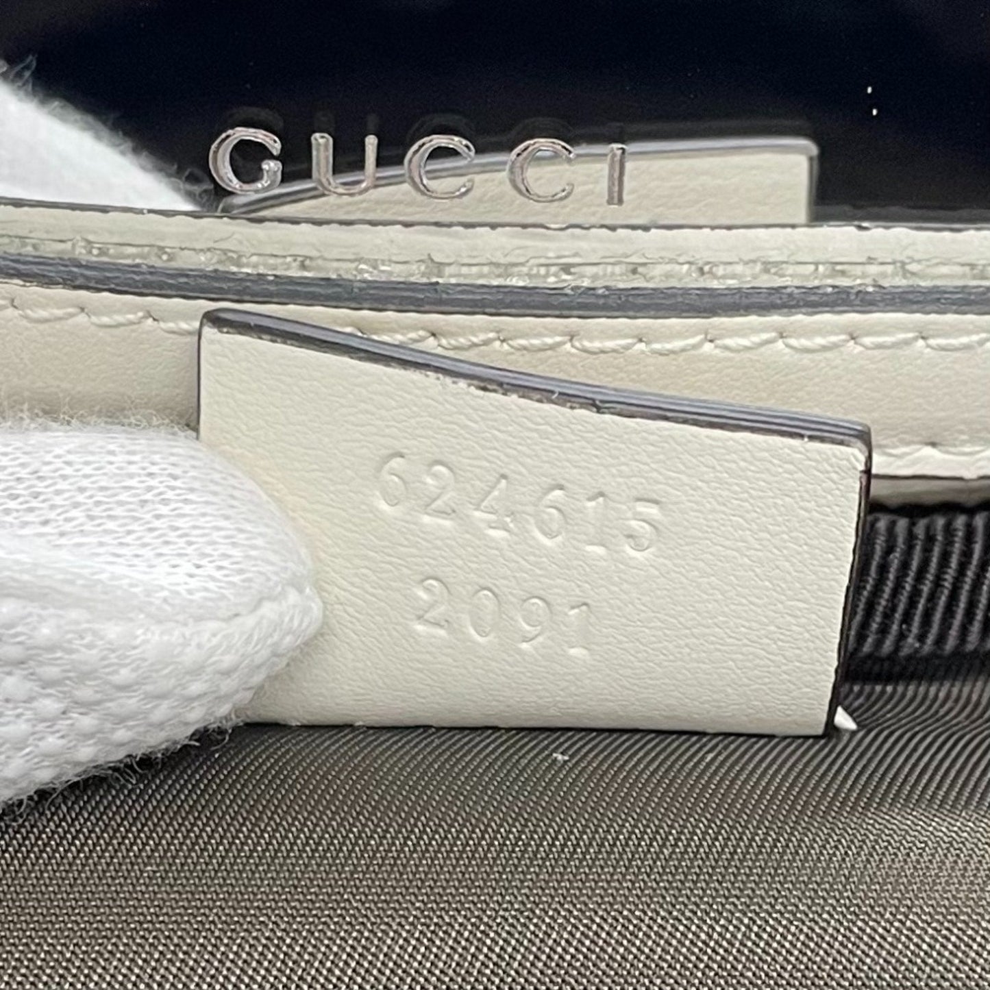 Gucci White Leather Pouch Vanity Bag