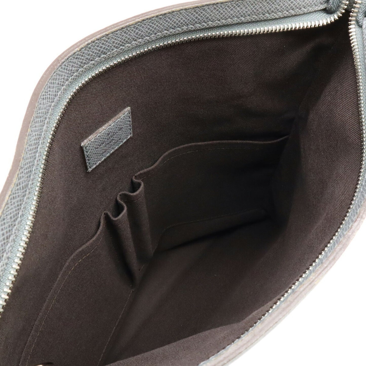 Louis Vuitton Taiga Glacier Taiga Leather Shoulder Bag