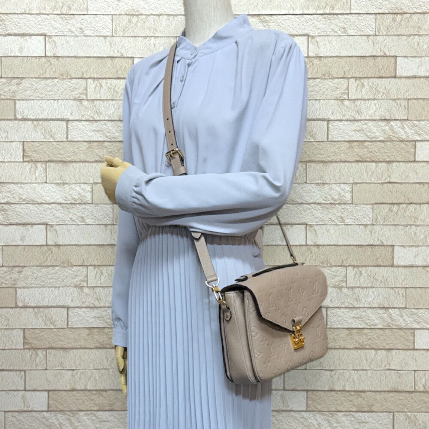 Louis Vuitton Monogram Empreinte Beige Tourterelle Monogram Empreinte Shoulder Bag