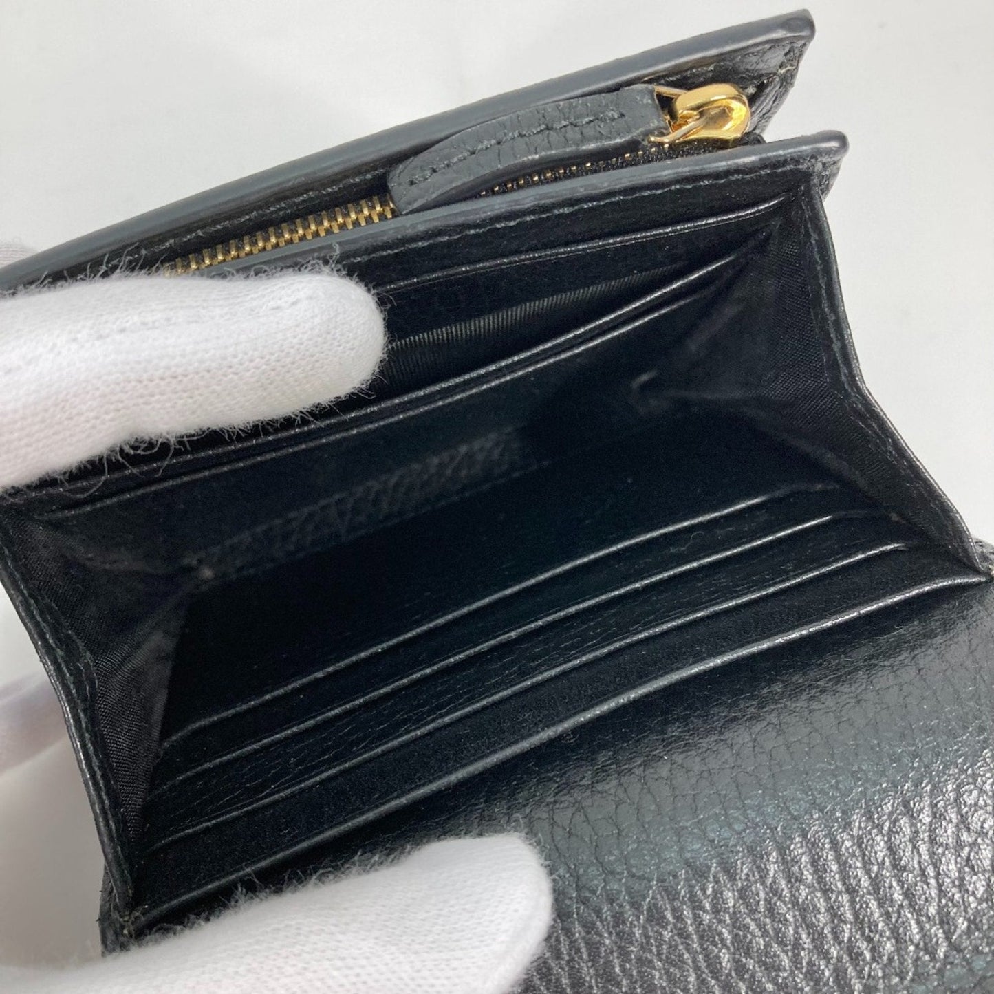 Gucci Beige Leather Wallet (Bi-Fold)