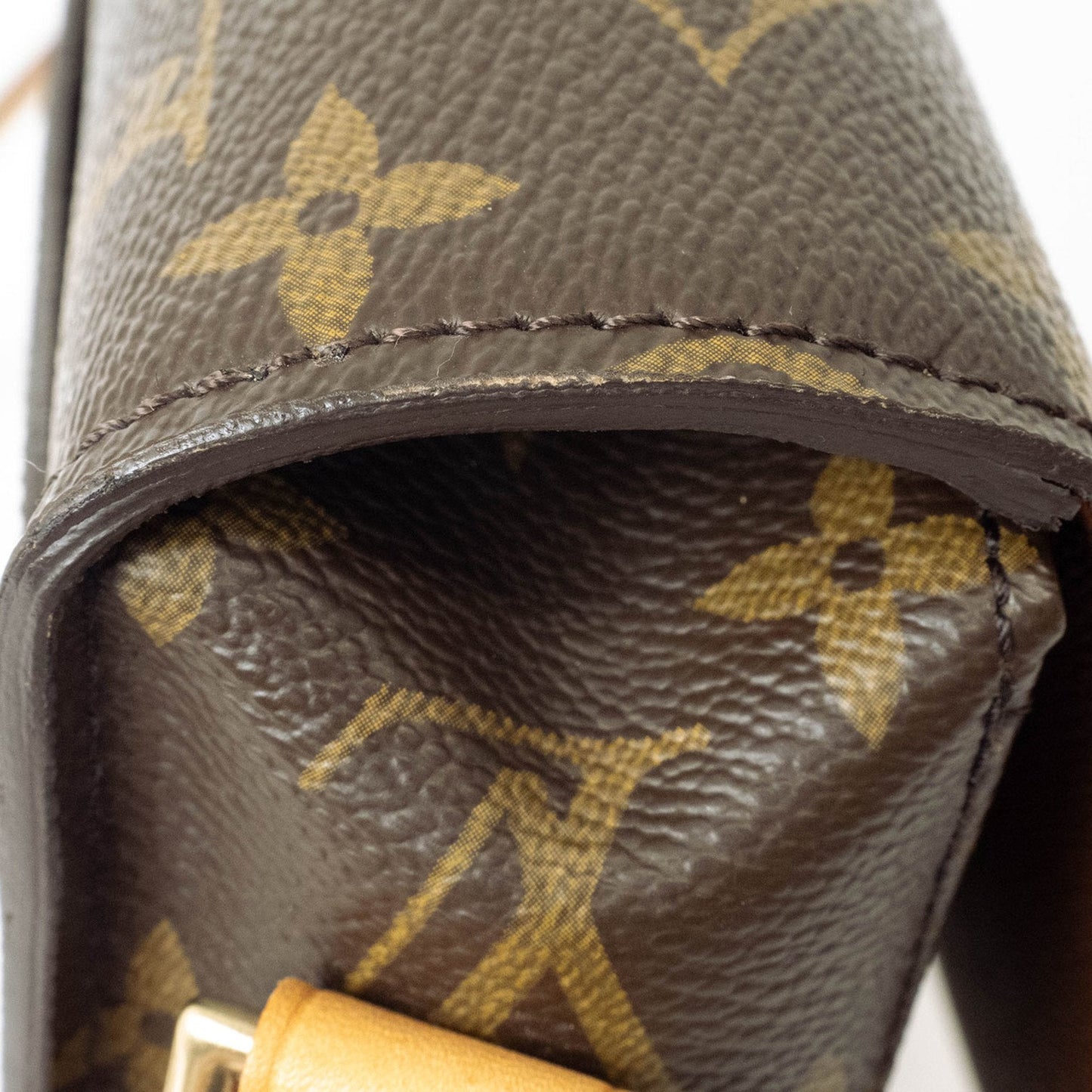 Louis Vuitton Monogram Monogram Shoulder Bag