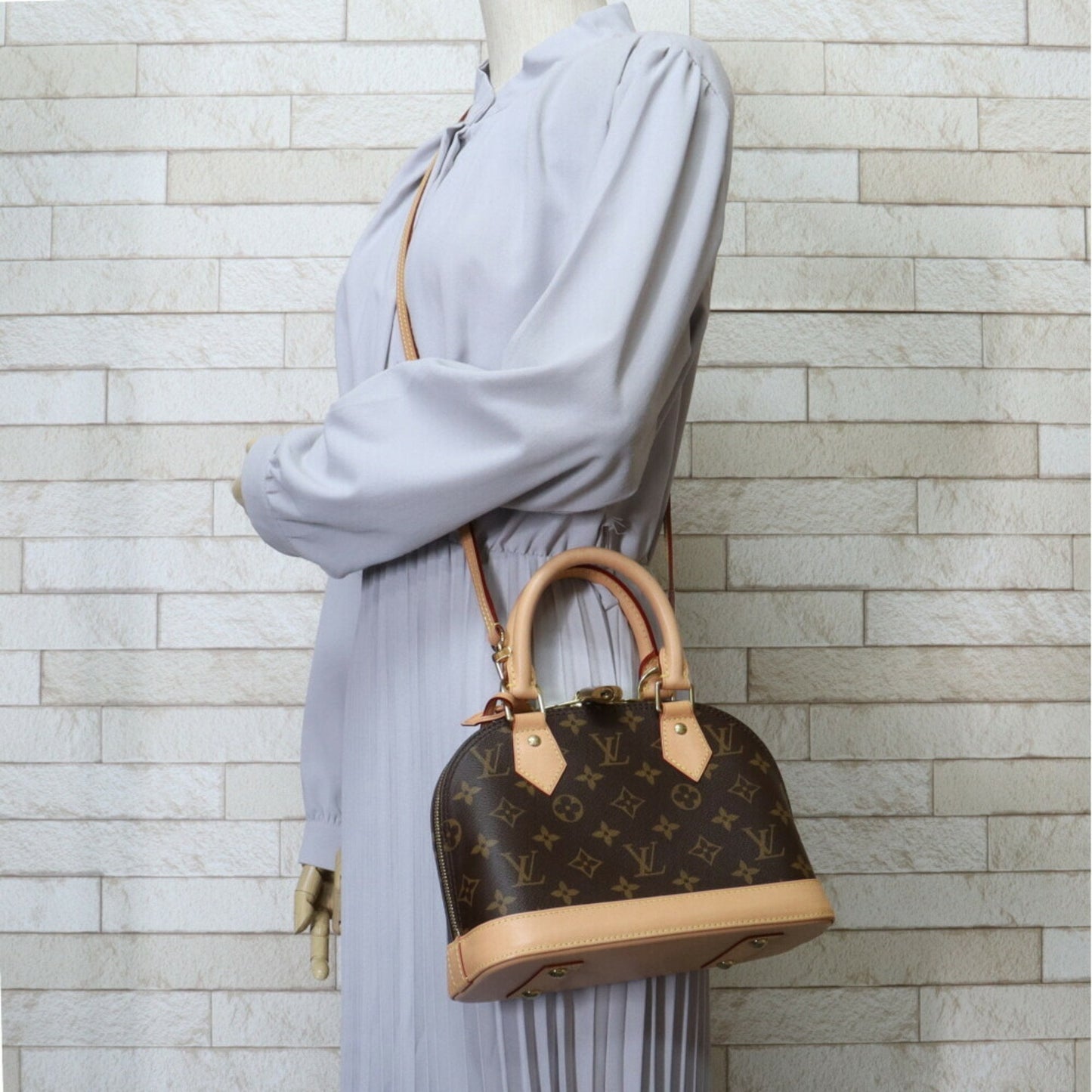 Louis Vuitton Brown Monogram Monogram Shoulder Bag