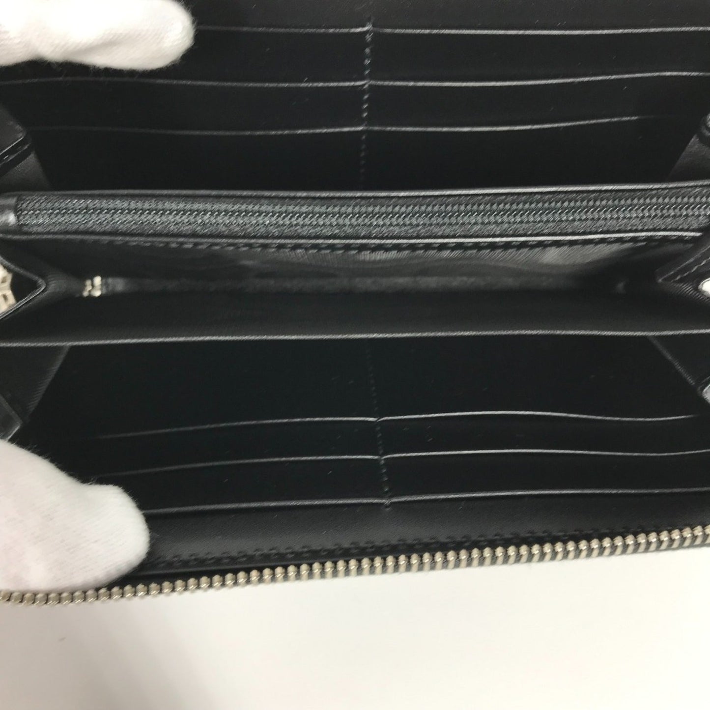 Gucci Black Leather Long Wallet (Bi-Fold)