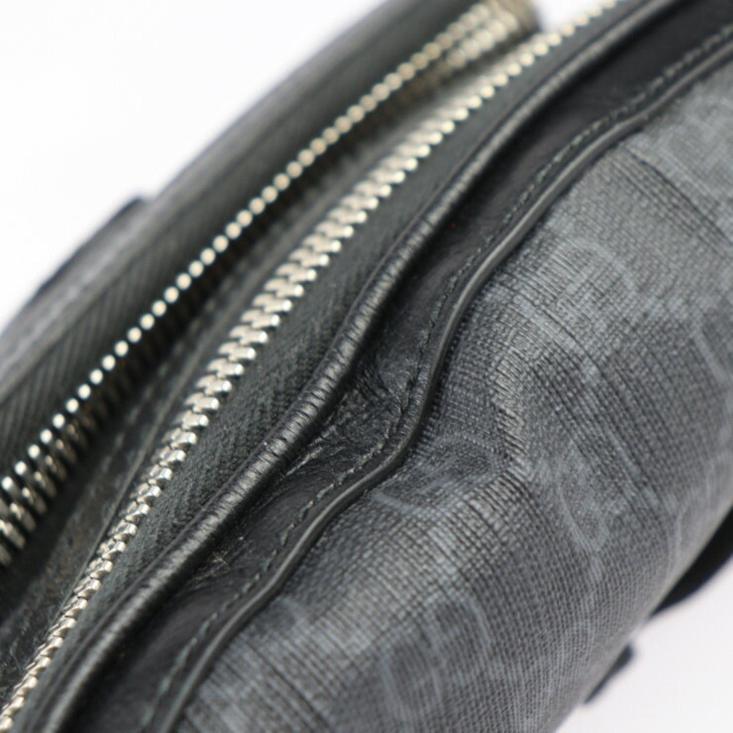 Gucci Black Gray Gg Supreme Leather Fanny Pack Sling Bag