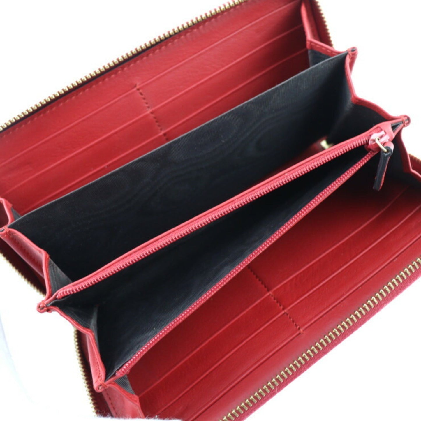 Gucci Red Color Leather Long Wallet (Bi-Fold)