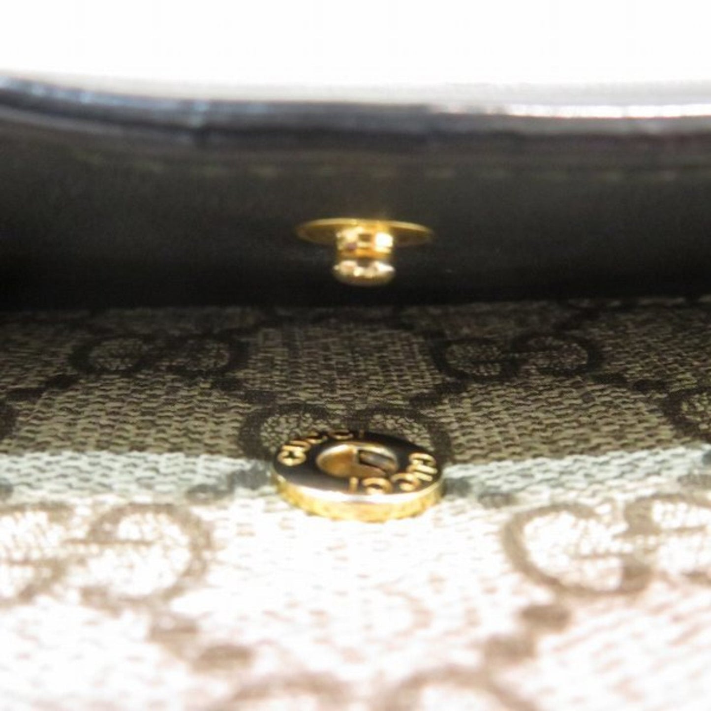 Gucci Beige Black Gg Supreme Leather Long Wallet (Bi-Fold)