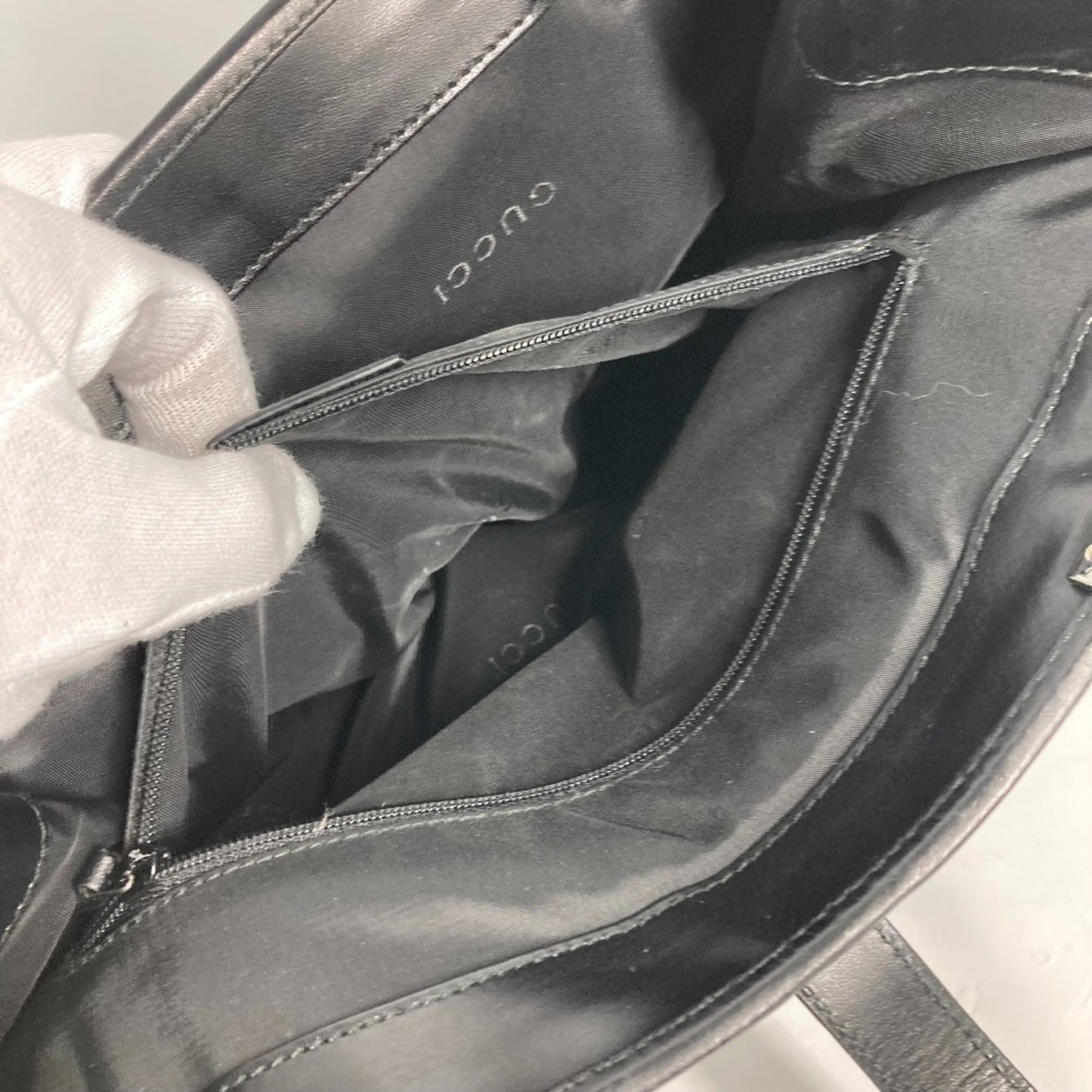 Gucci Black Leather Shoulder Bag