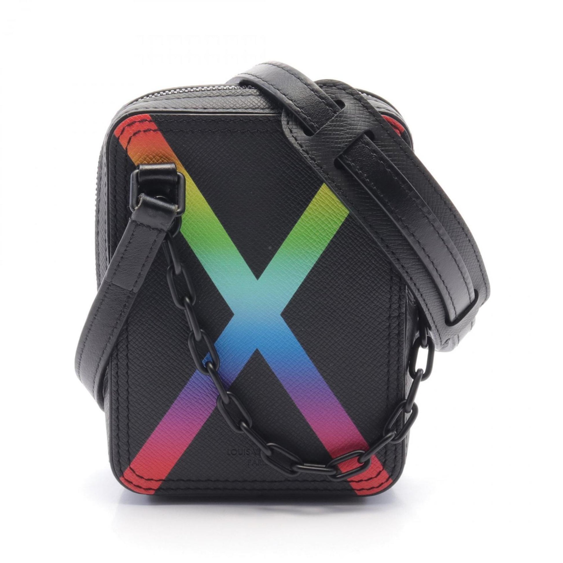 Louis Vuitton Black Noir Leather Shoulder Bag ()