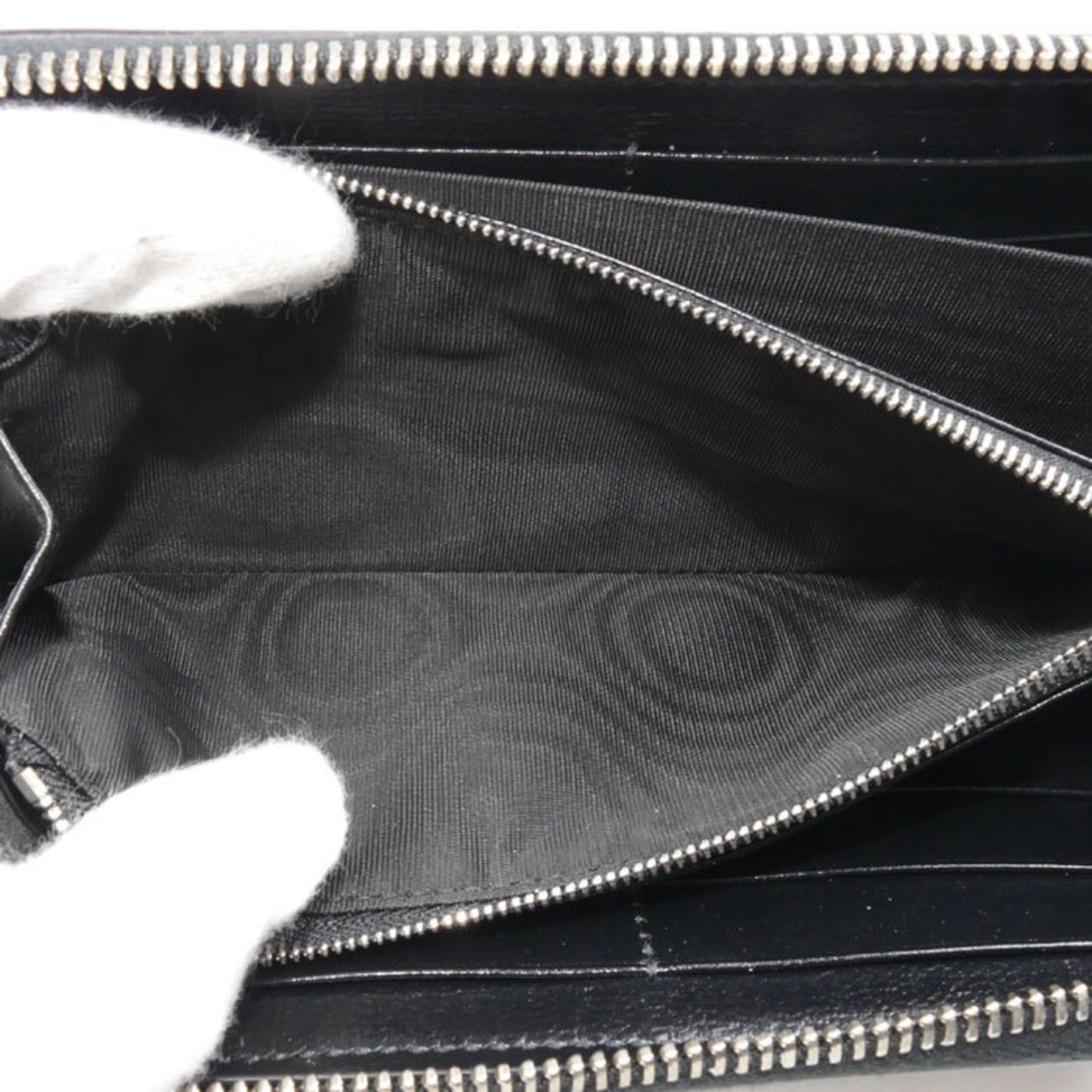 Gucci Black Long Wallet (Bi-Fold)