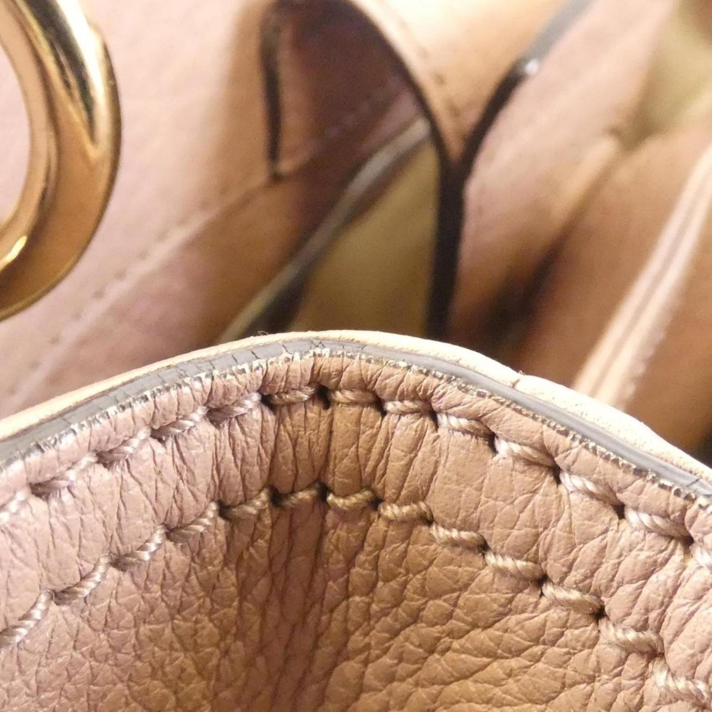Gucci Light Pink Leather Handbag