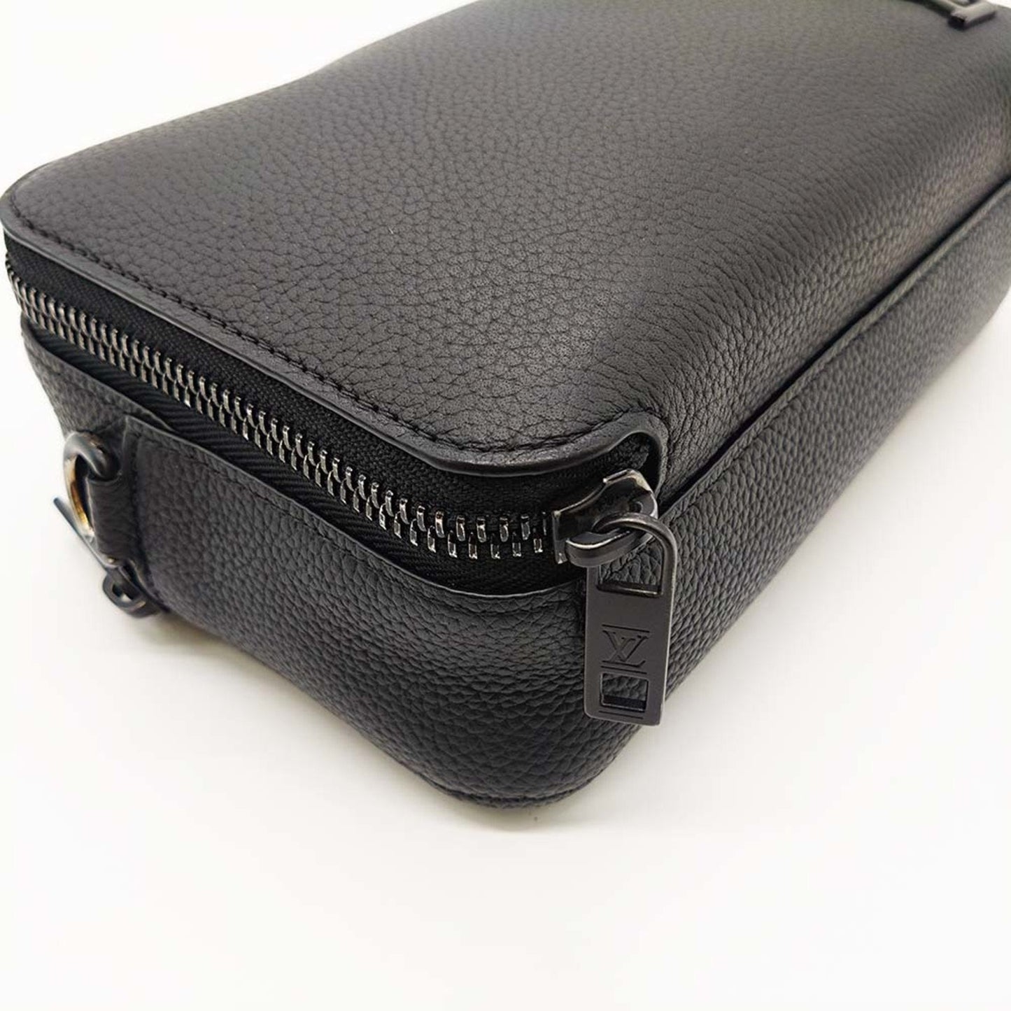Louis Vuitton Black Leather Shoulder Bag