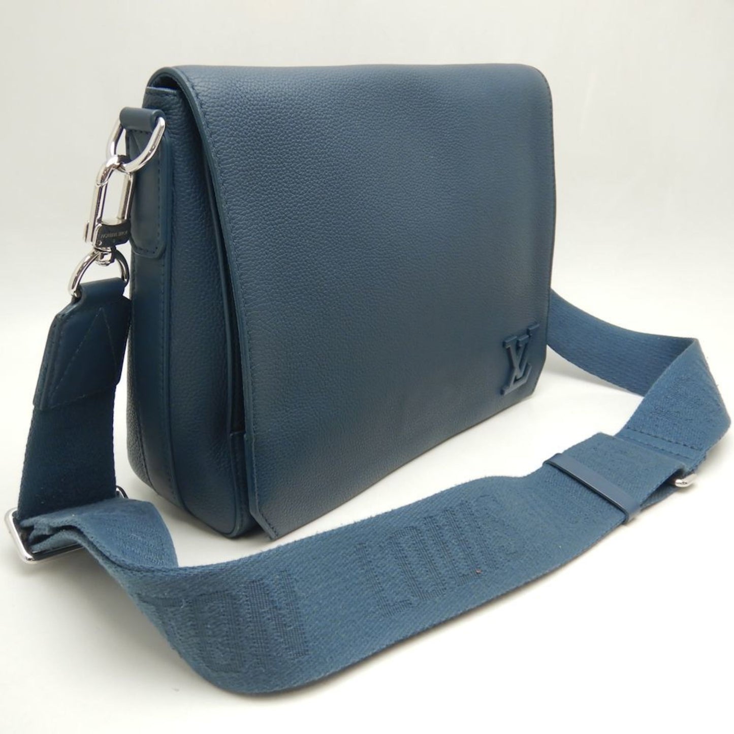Louis Vuitton Navy Leather Shoulder Bag