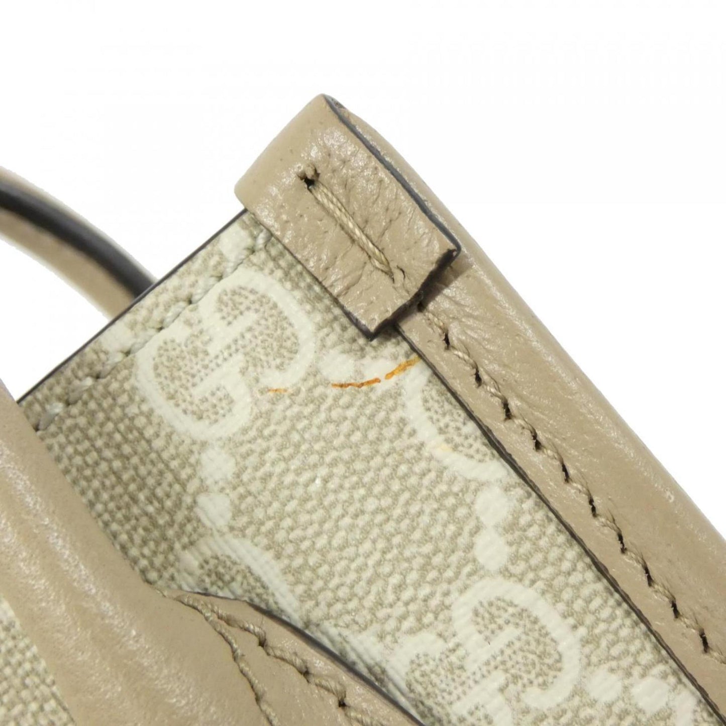 Gucci Beige White Gg Supreme Leather Handbag