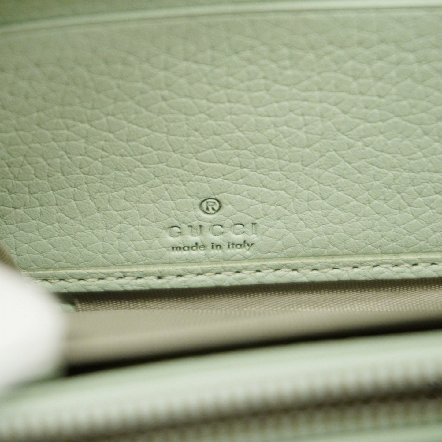 Gucci Pale Green Leather Long Wallet (Bi-Fold)
