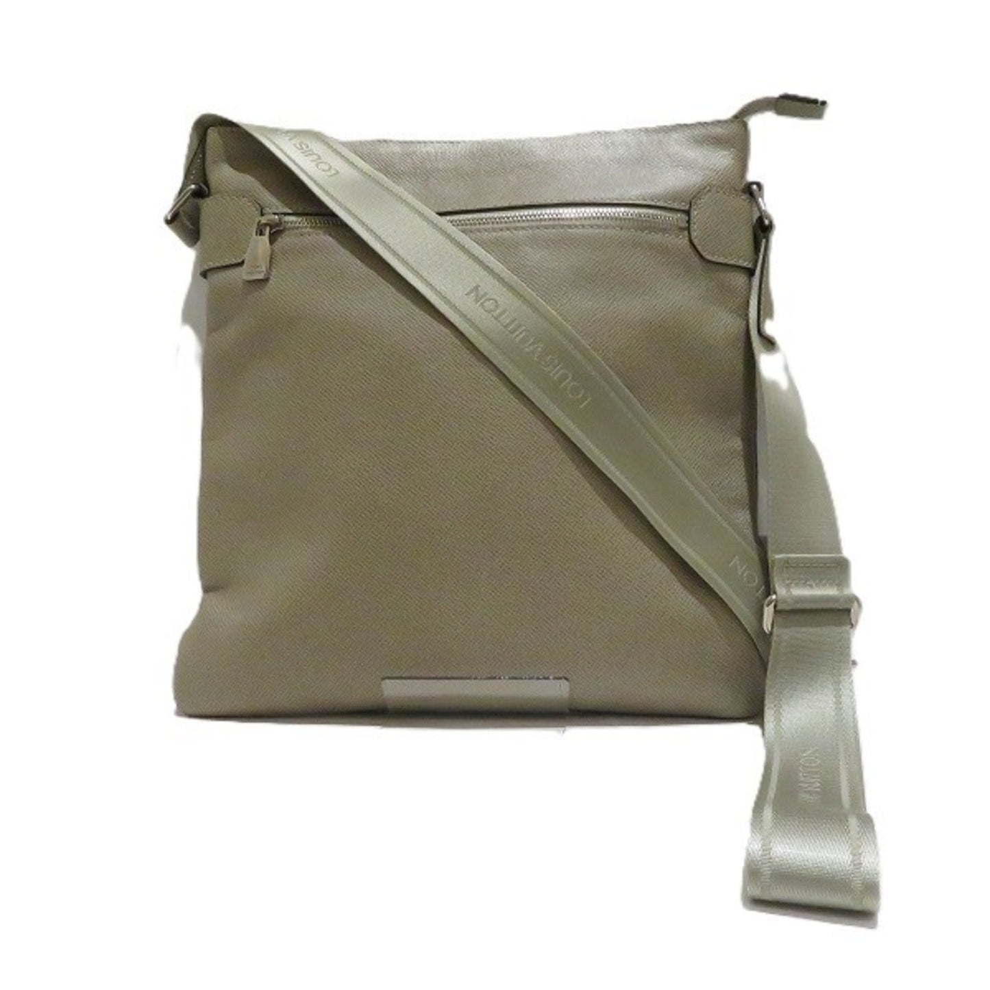 Louis Vuitton Taiga Polaire Taiga Leather Shoulder Bag ()