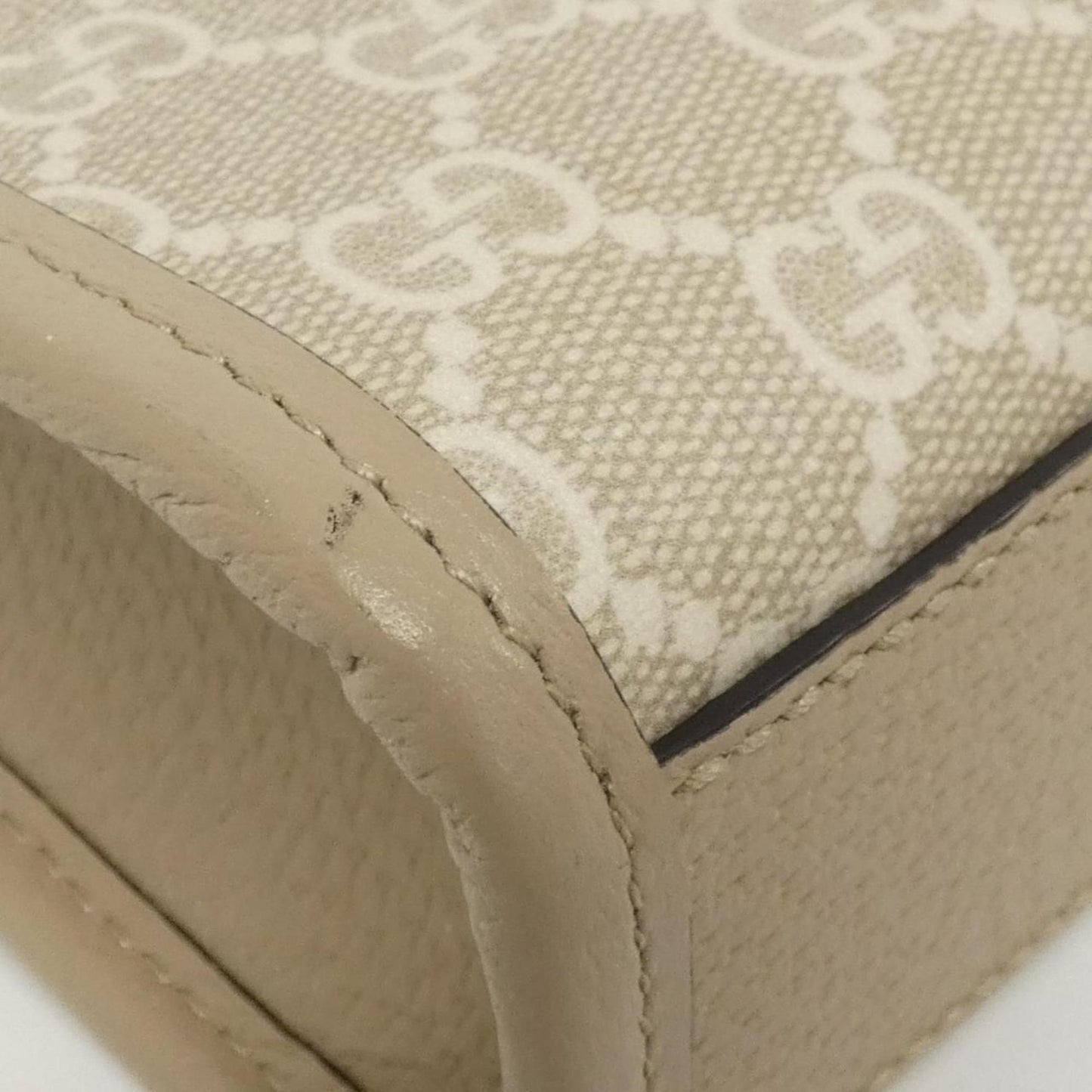 Gucci Beige White Gg Supreme Leather Handbag