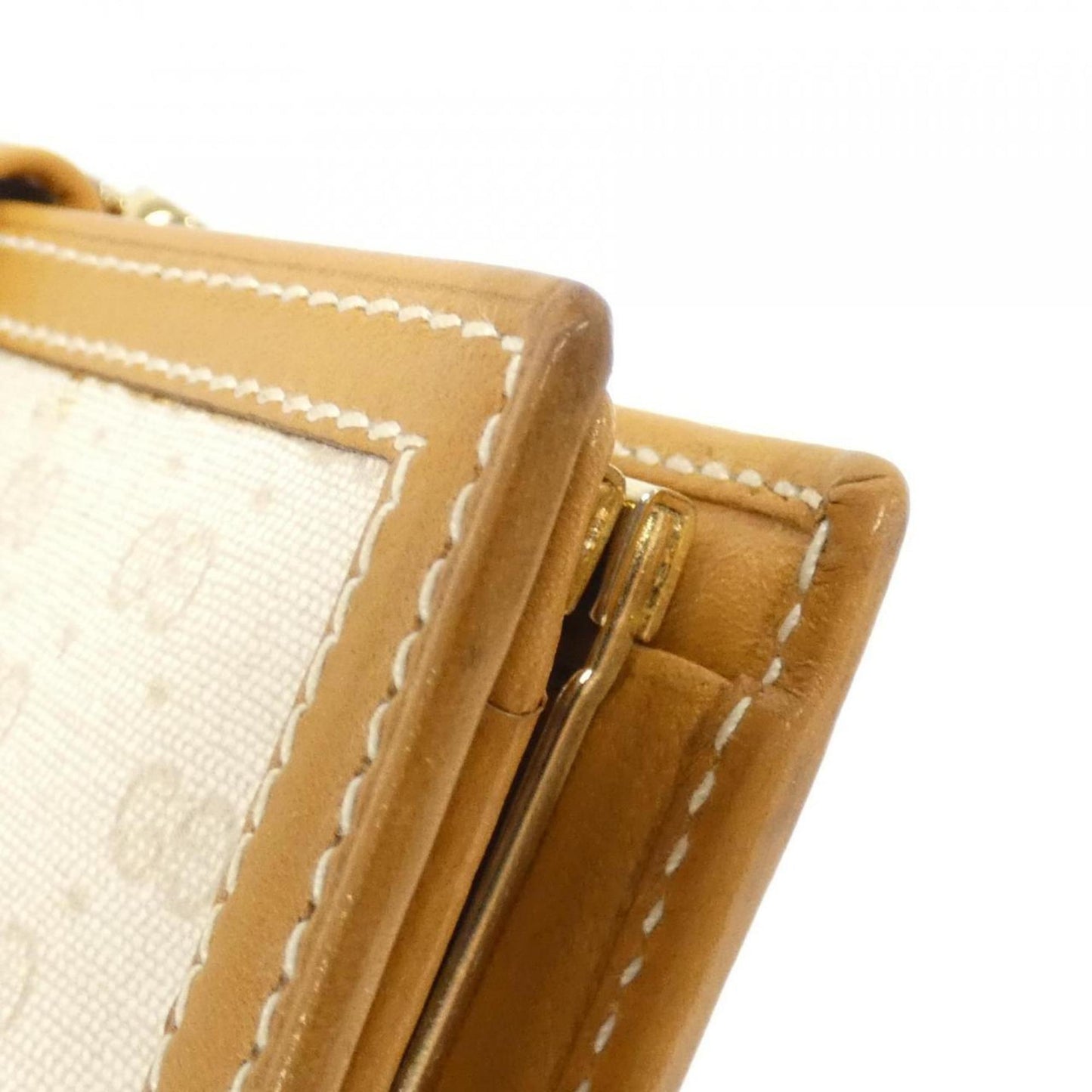 Gucci Beige Ivory Coated Canvas Wallet (Bi-Fold)