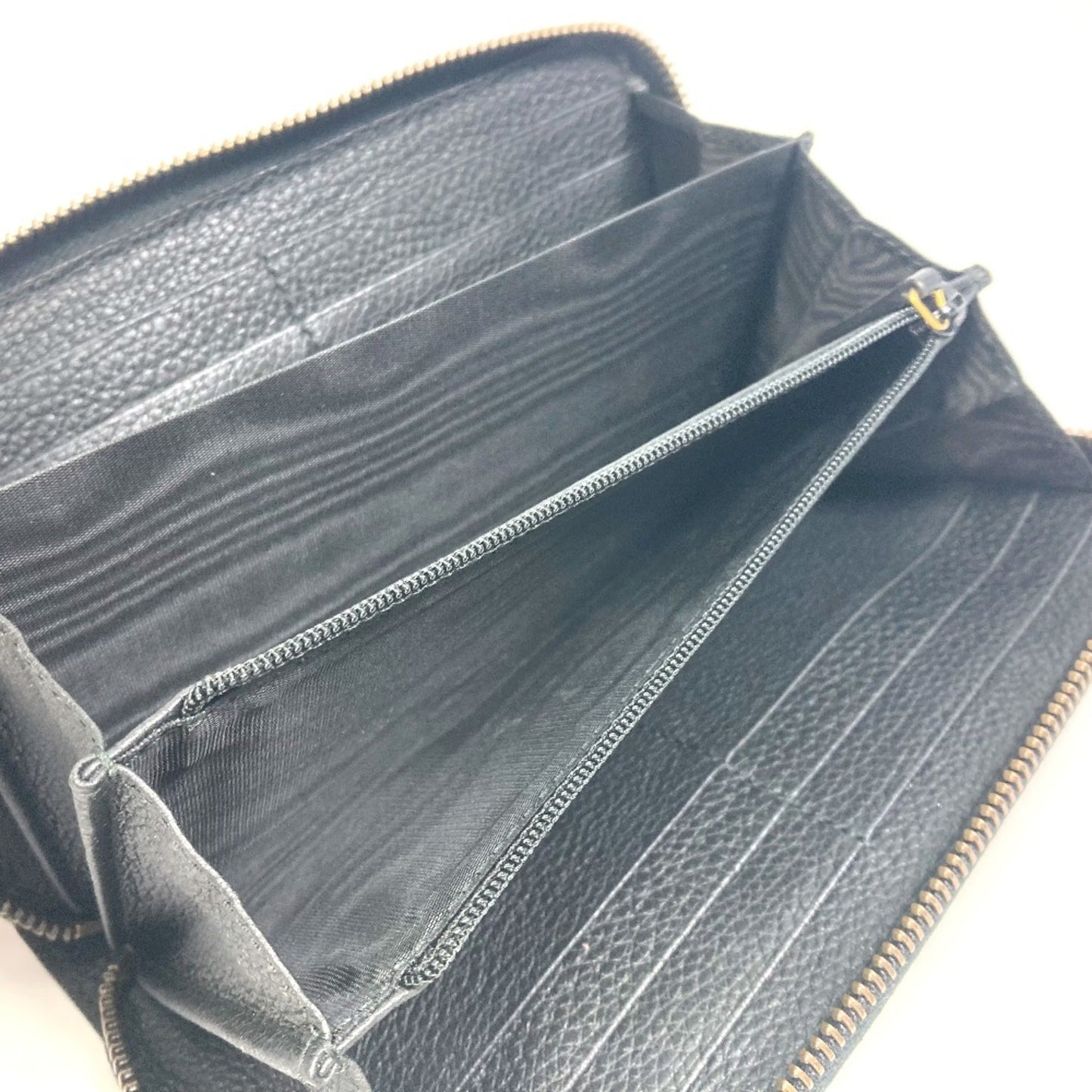 Gucci Black Leather Long Wallet (Bi-Fold)