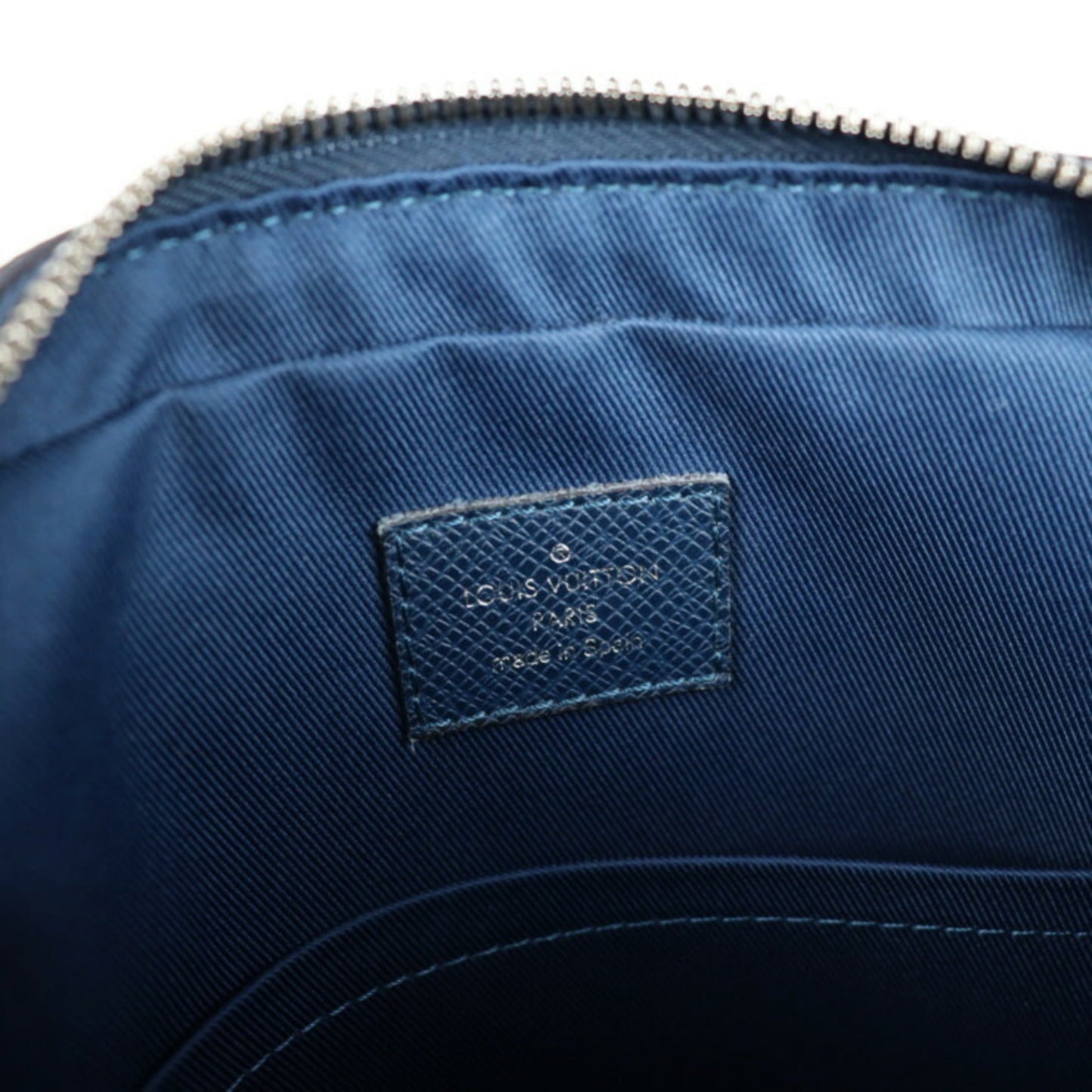Louis Vuitton Navy Blue Taiga Leather Messenger Bag Pochette Shopping Bag Shoulder Bag Tote Bag