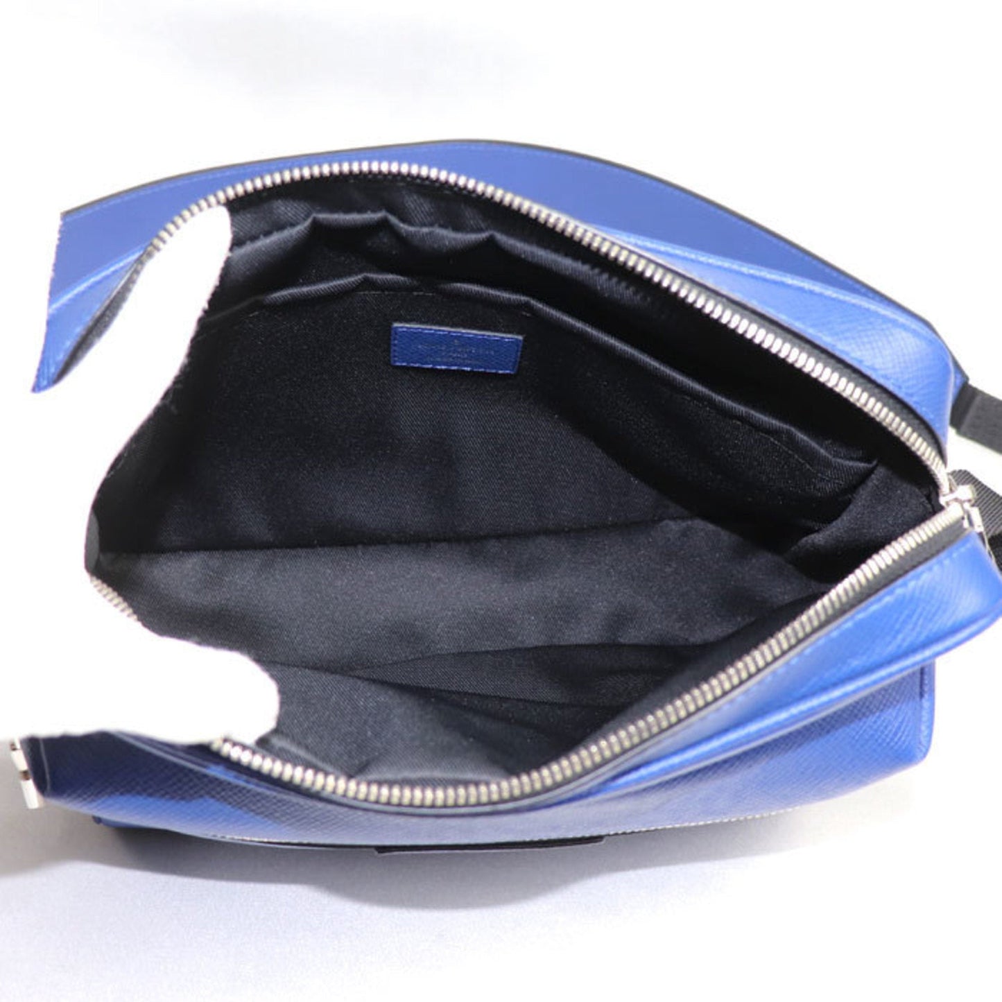 Louis Vuitton Cobalt Taiga Leather Shoulder Bag