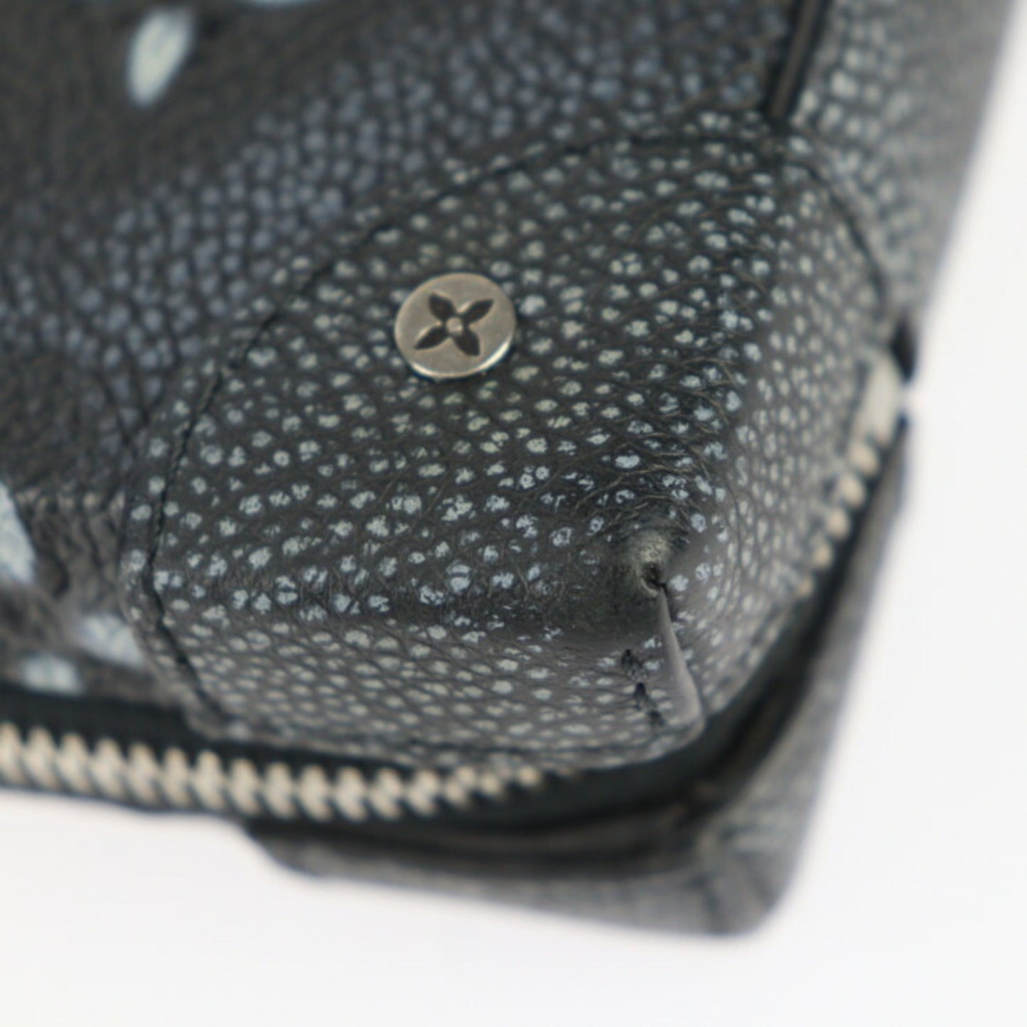Louis Vuitton Black Leather Clutch Bag Pochette Shoulder Bag