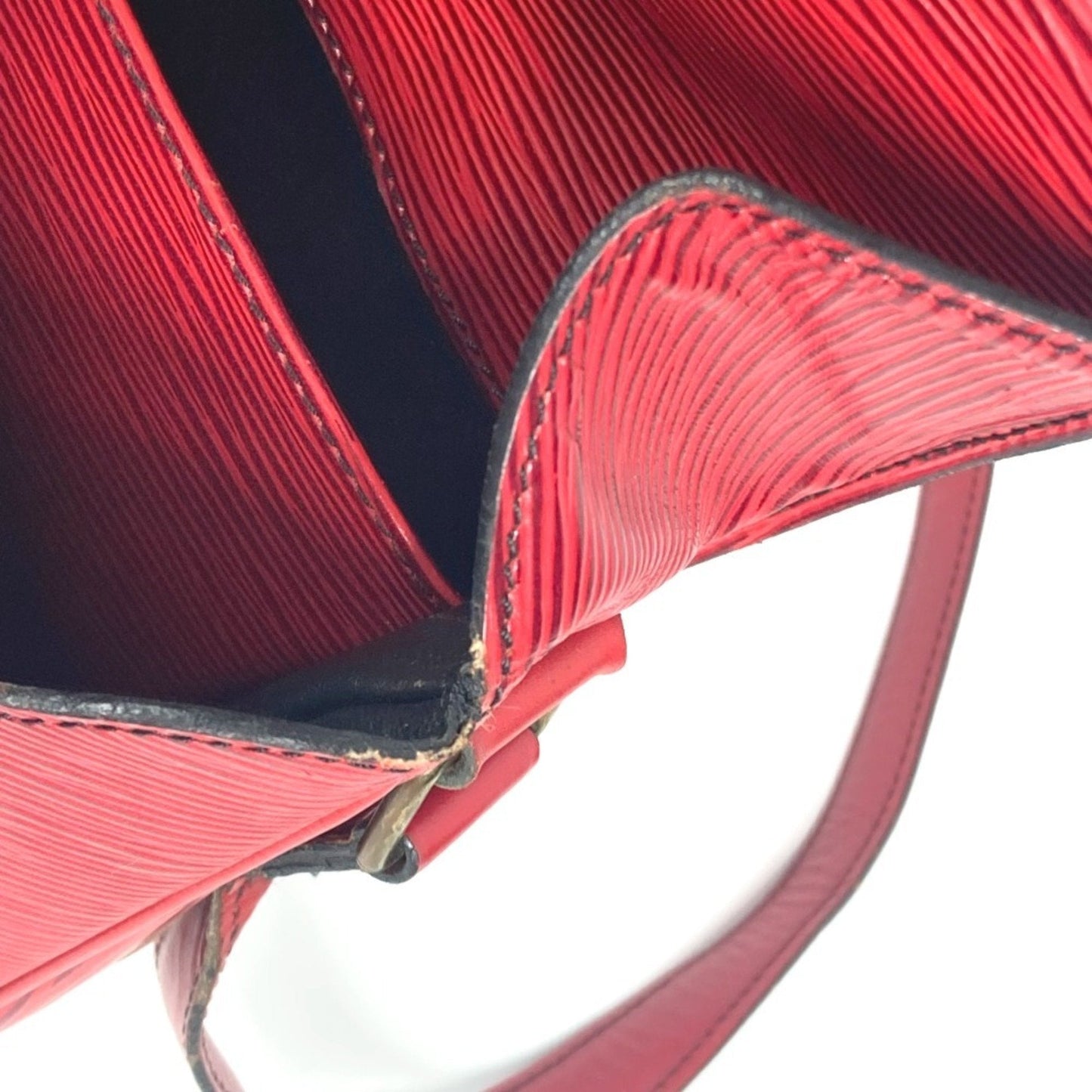 Louis Vuitton Red Color Epi Leather Pochette Shoulder Bag