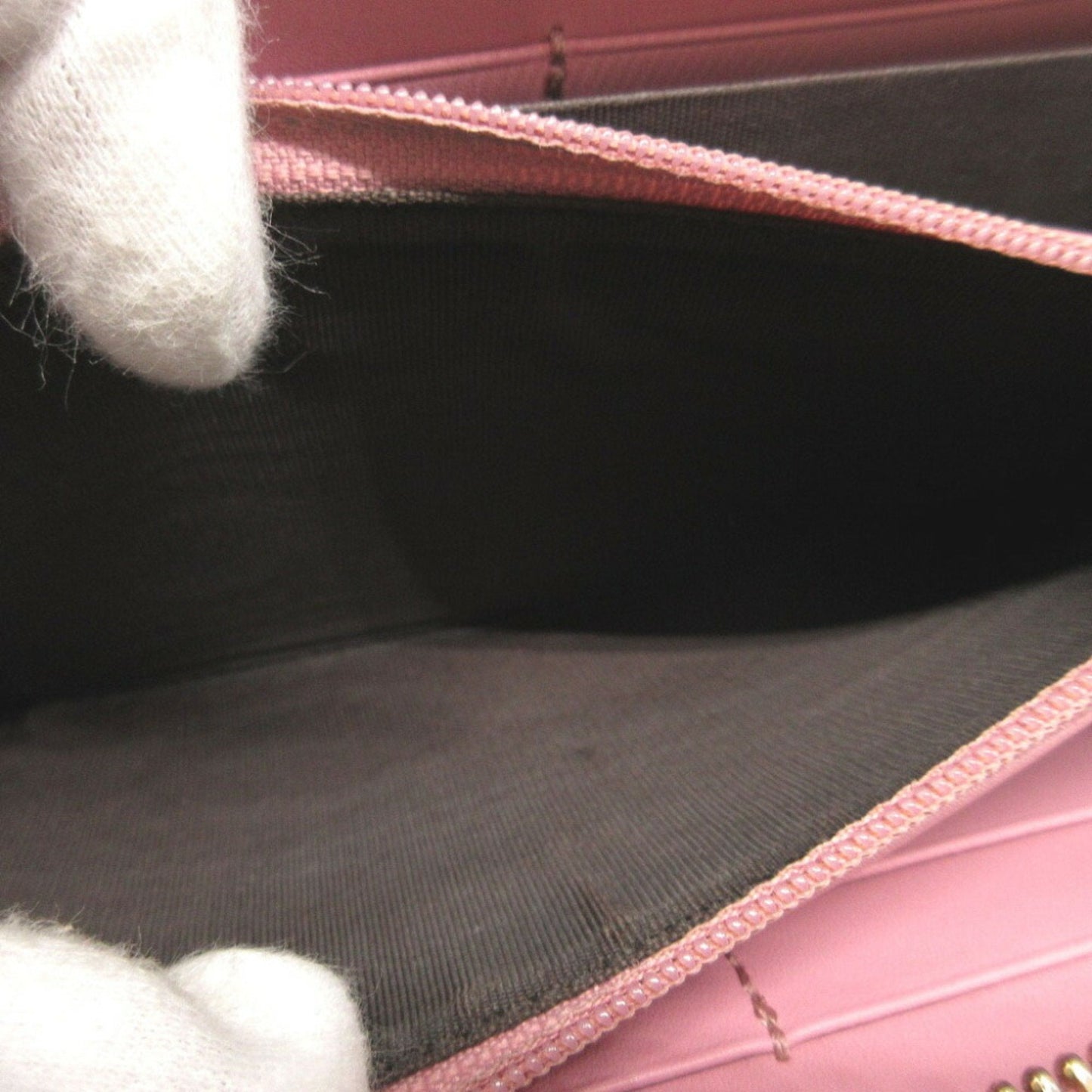 Gucci Pink Leather Long Wallet (Bi-Fold)