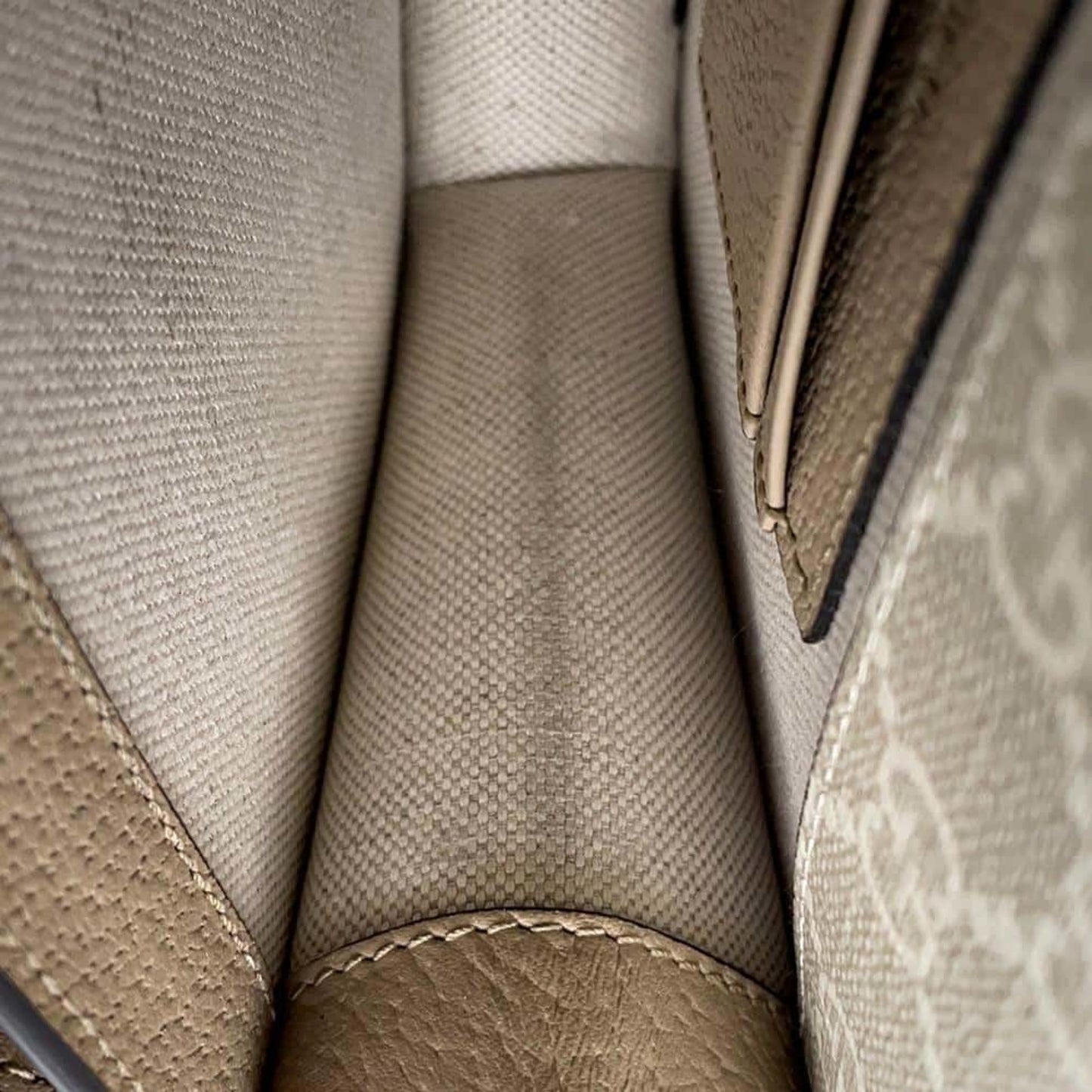 Gucci Beige Gg Supreme Leather Shoulder Bag