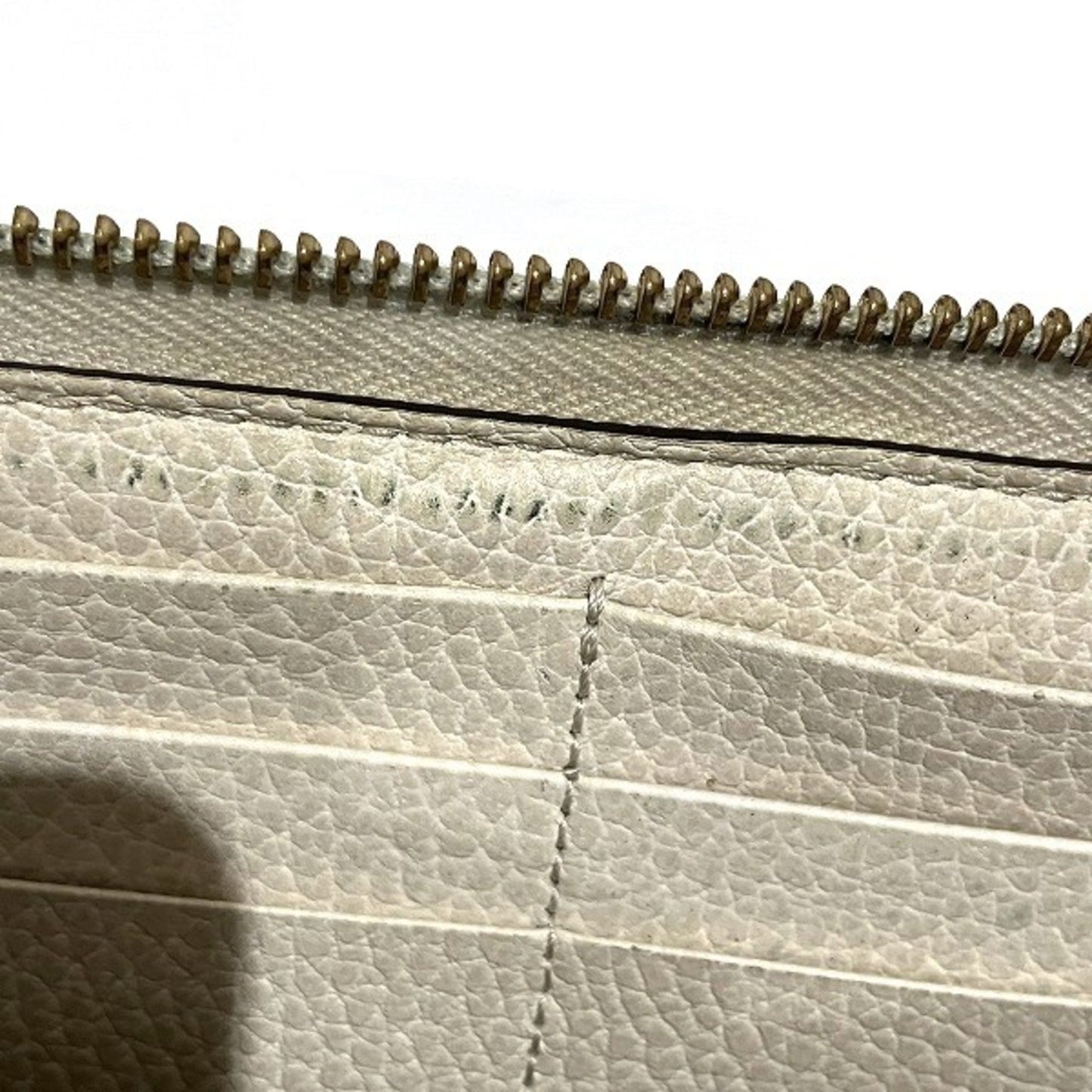 Gucci Off-White Leather Long Wallet (Bi-Fold)