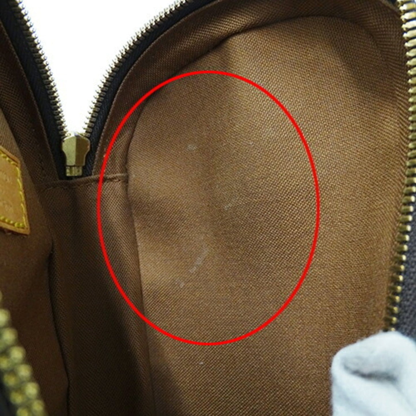 Louis Vuitton Monogram Monogram Canvas Pochette Shoulder Bag Sling Bag