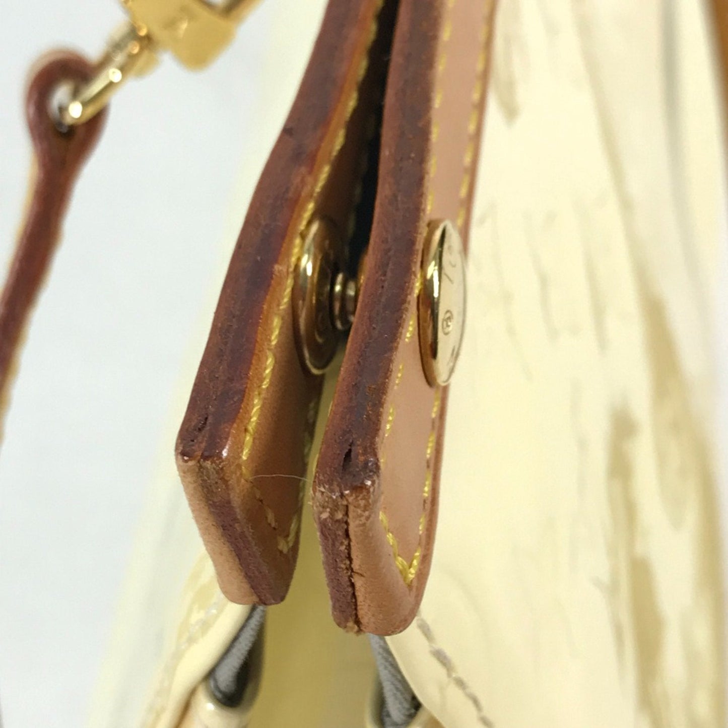 Louis Vuitton White Other Shoulder Bag
