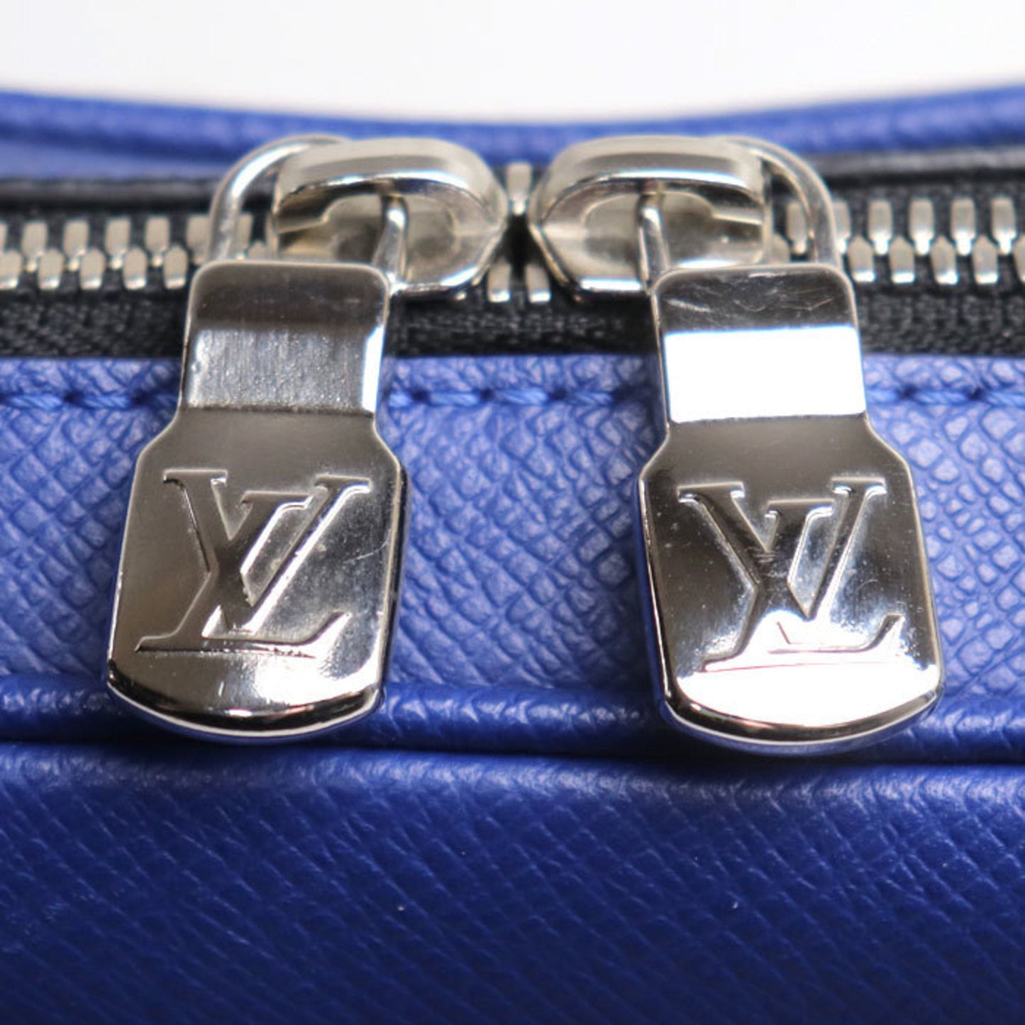 Louis Vuitton Cobalt Taiga Leather Shoulder Bag