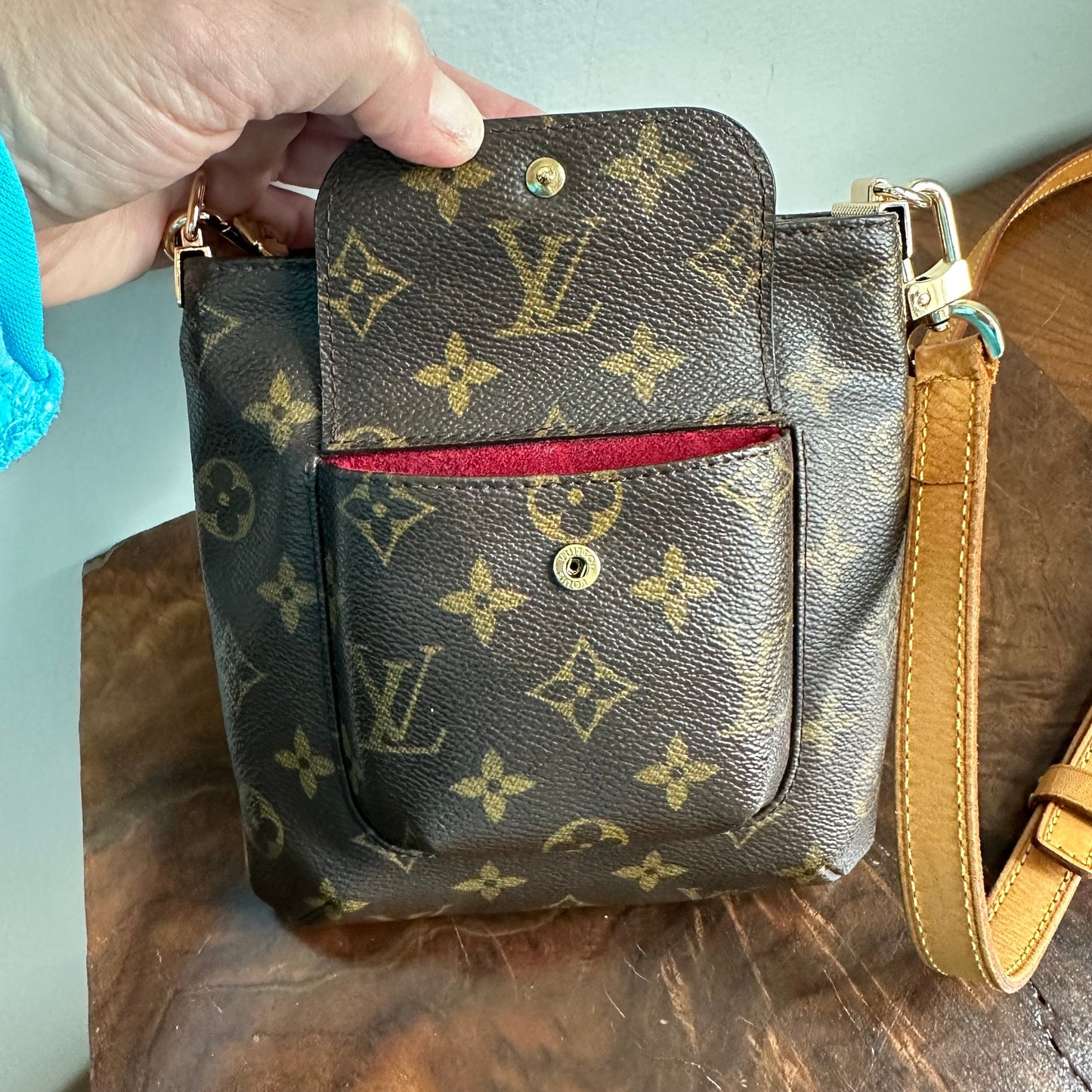 The Junco Crossbody -Orvis bags LV Monogram in Vachetta