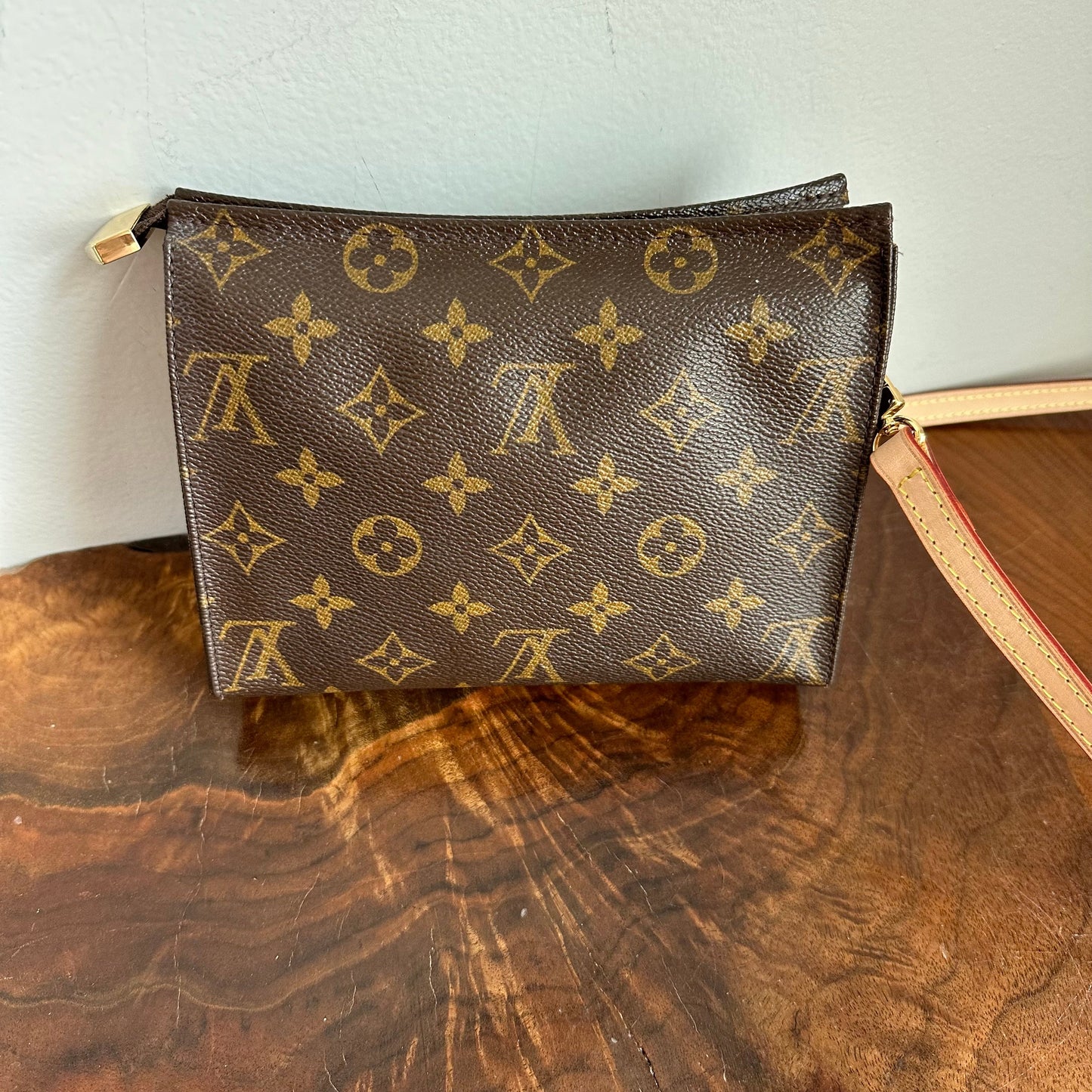 The Cygnet Crossbody -Orvis bags Monogram in Vachetta