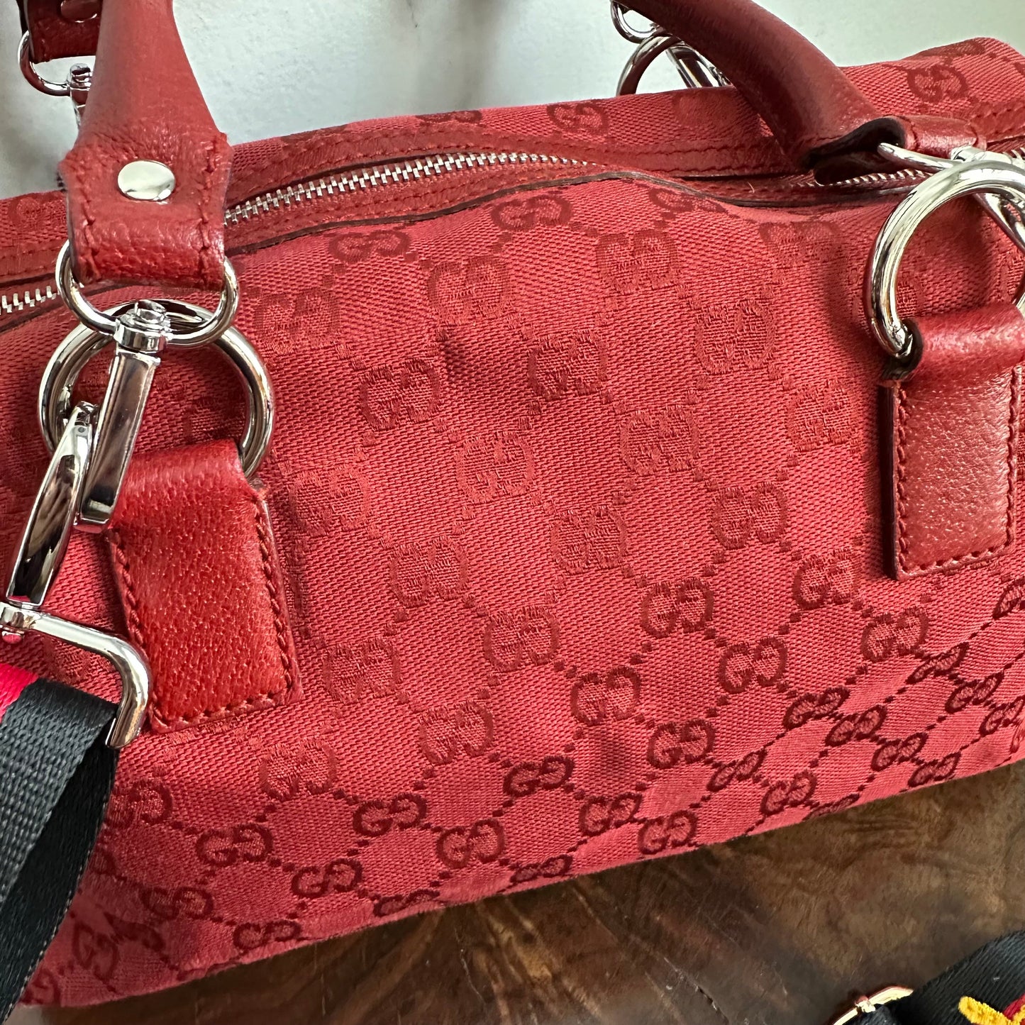 The Full Falcon Crossbody/Handbag - Orvis bags Gucci in Red Canvas