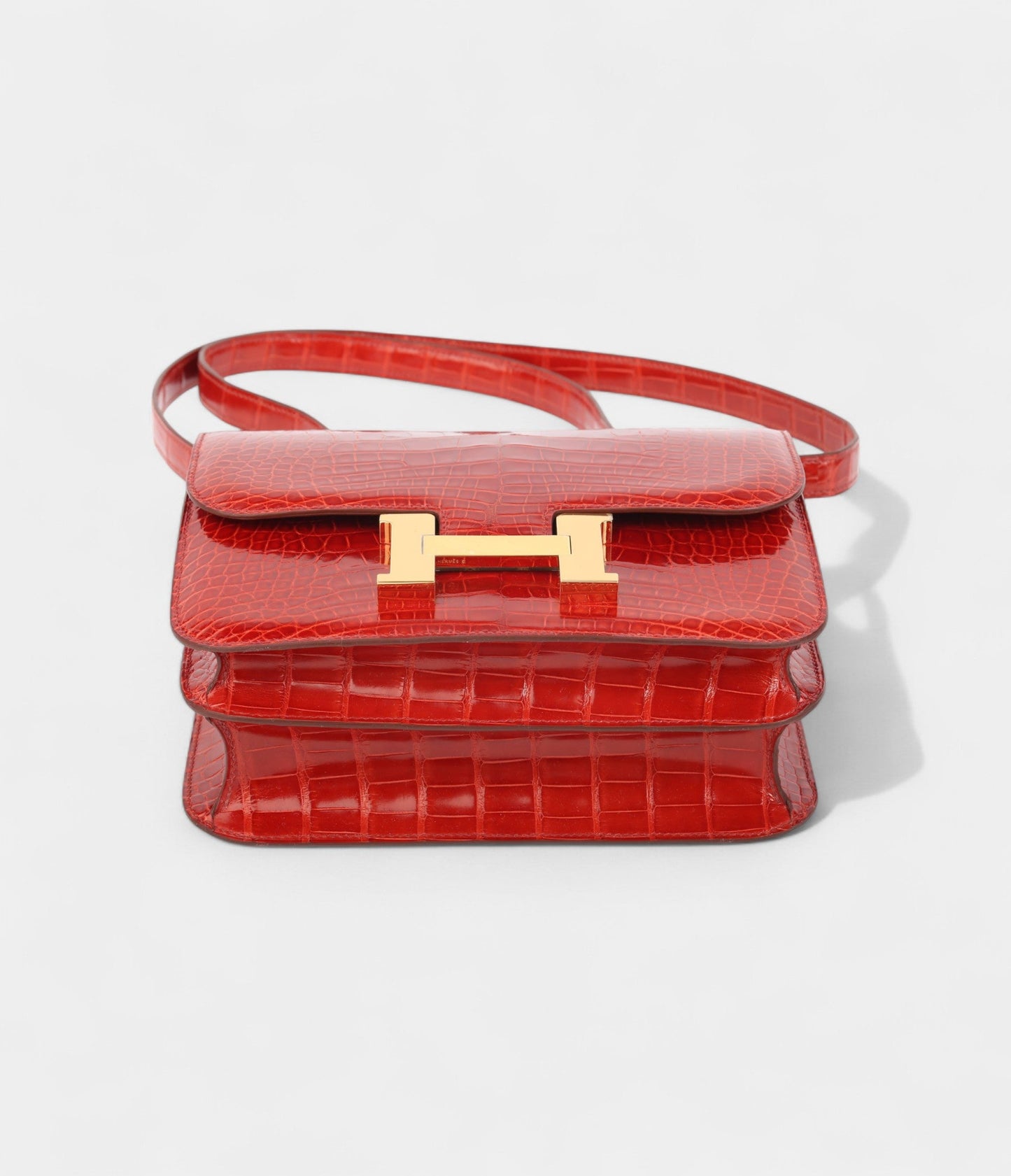 Hermes Constance Sanguin 24 cm Niloticus Shiny Crocodile with Gold HDW