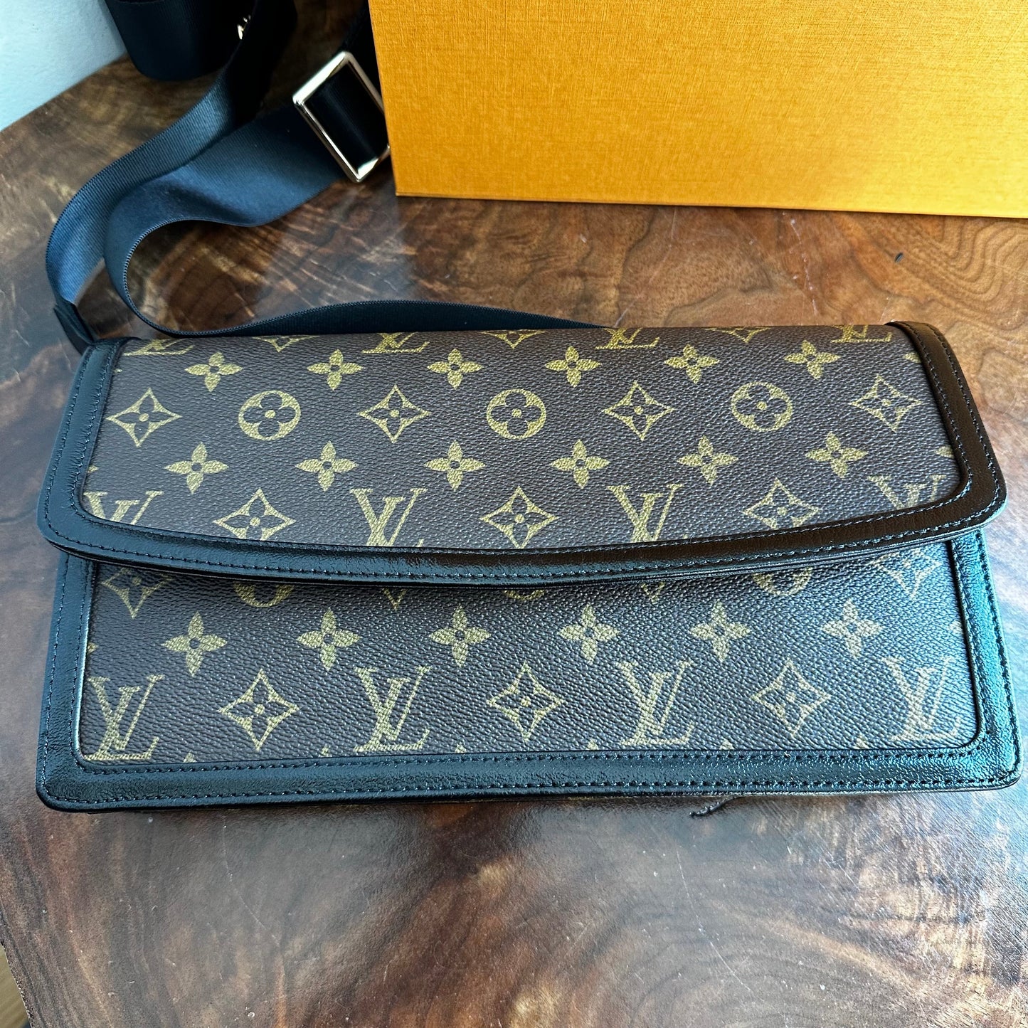 The Crane -Orvis bags Monogram LV Crossbody Bag in Black