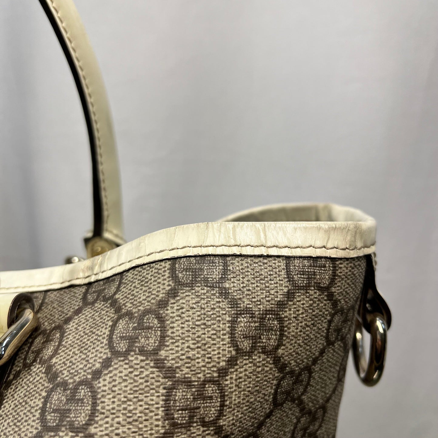 GUCCI GG Supreme Web White Joy Tote w/ Lulu French Poodle Charm