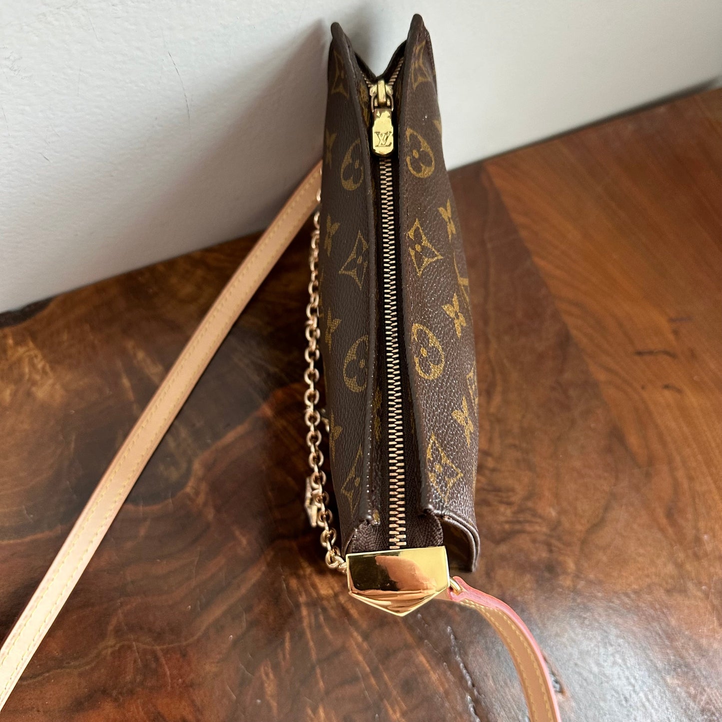 The Cygnet Crossbody -Orvis bags Monogram in Vachetta